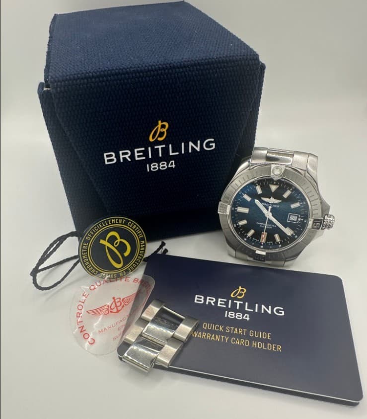 Breitling Avenger Automatic 43 A17318101B1A1