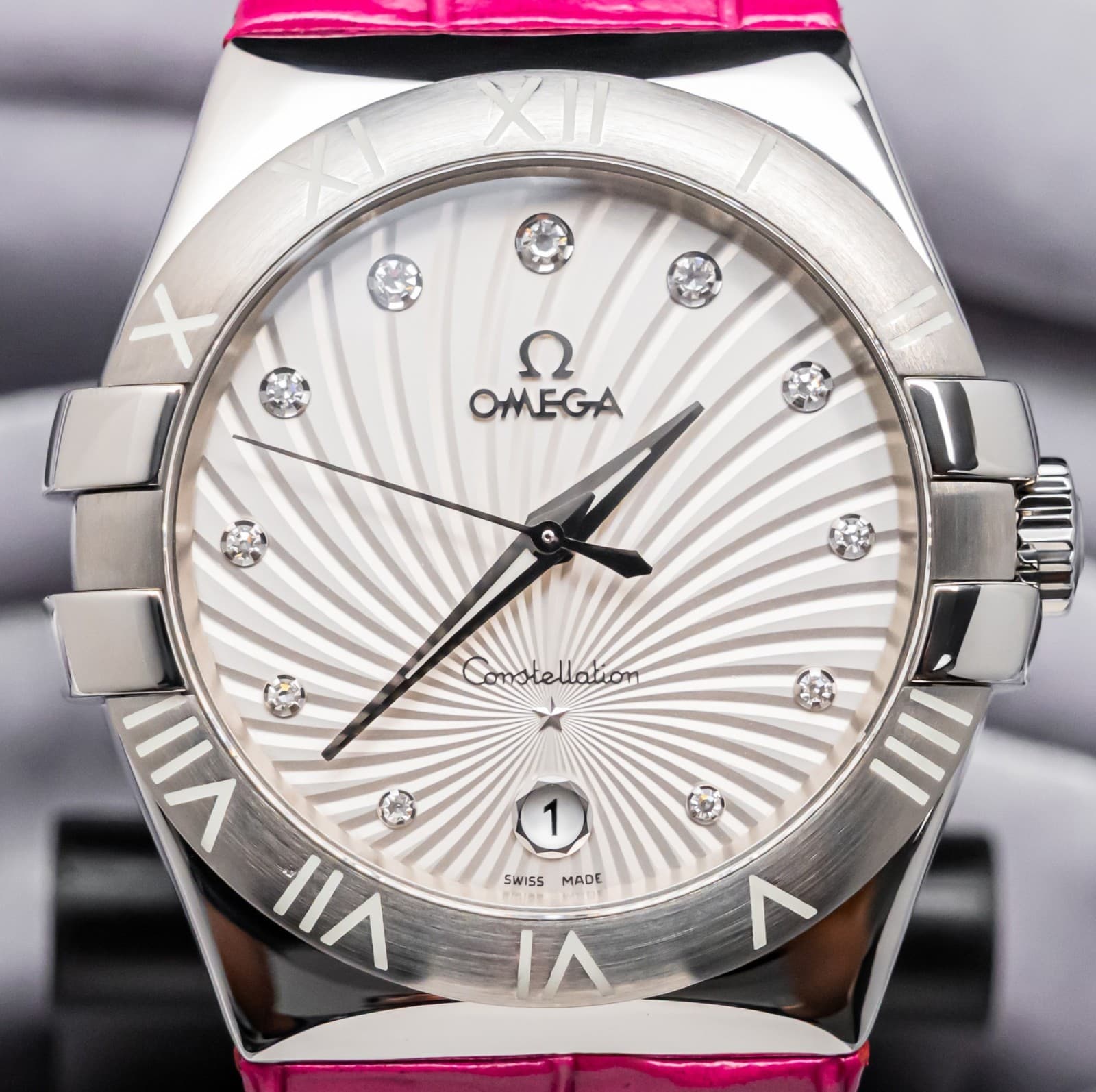 Omega Constellation 35 mm White Diamond Dial Papers Leather 123.13.35.60.52.001