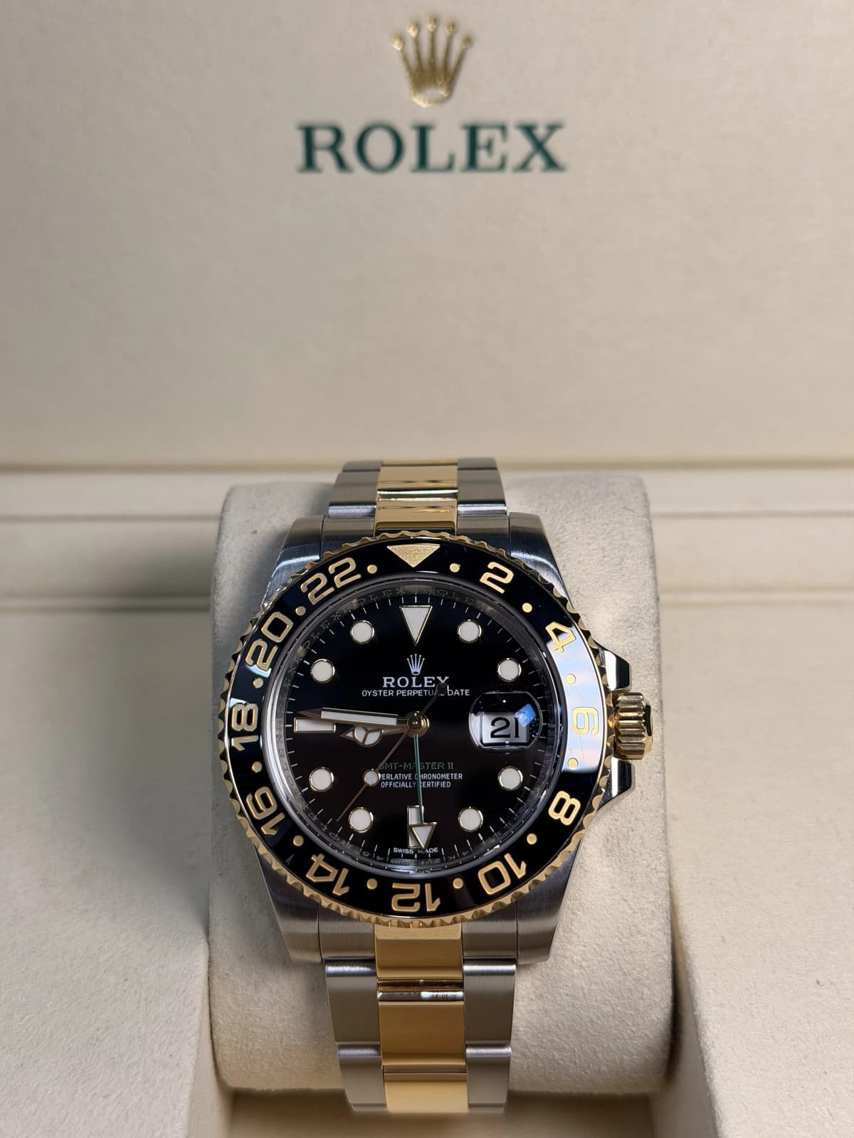 Rolex GMT-Master II Black Dial on Oyster 116713LN Complete 2017
