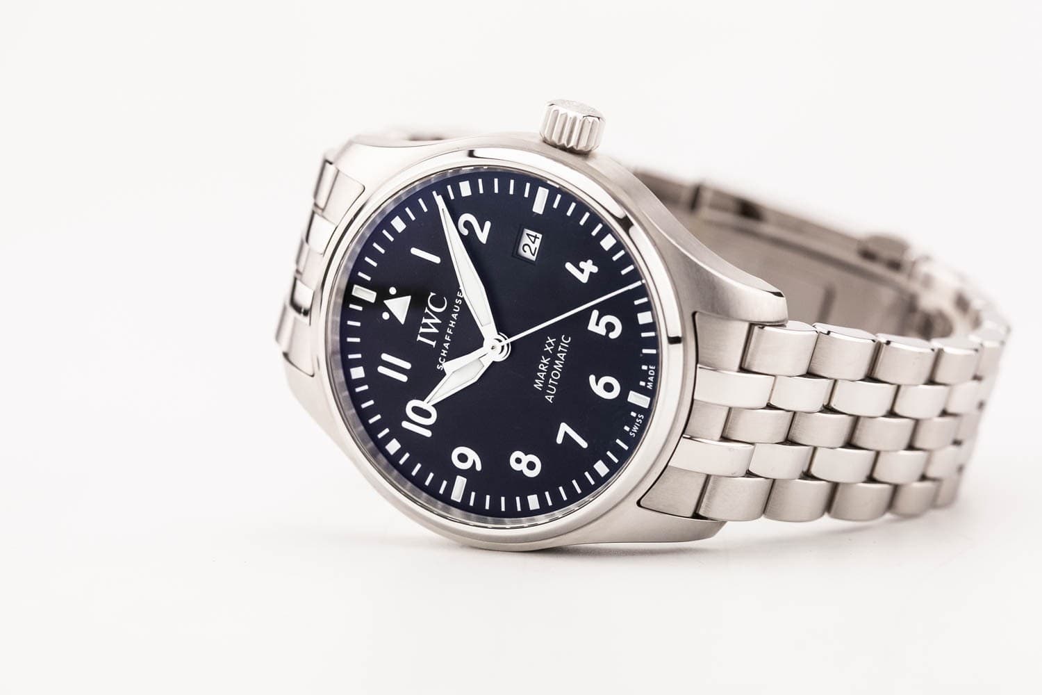 IWC Pilot's Watch Mark XX 40mm Black Dial Bracelet IW328202