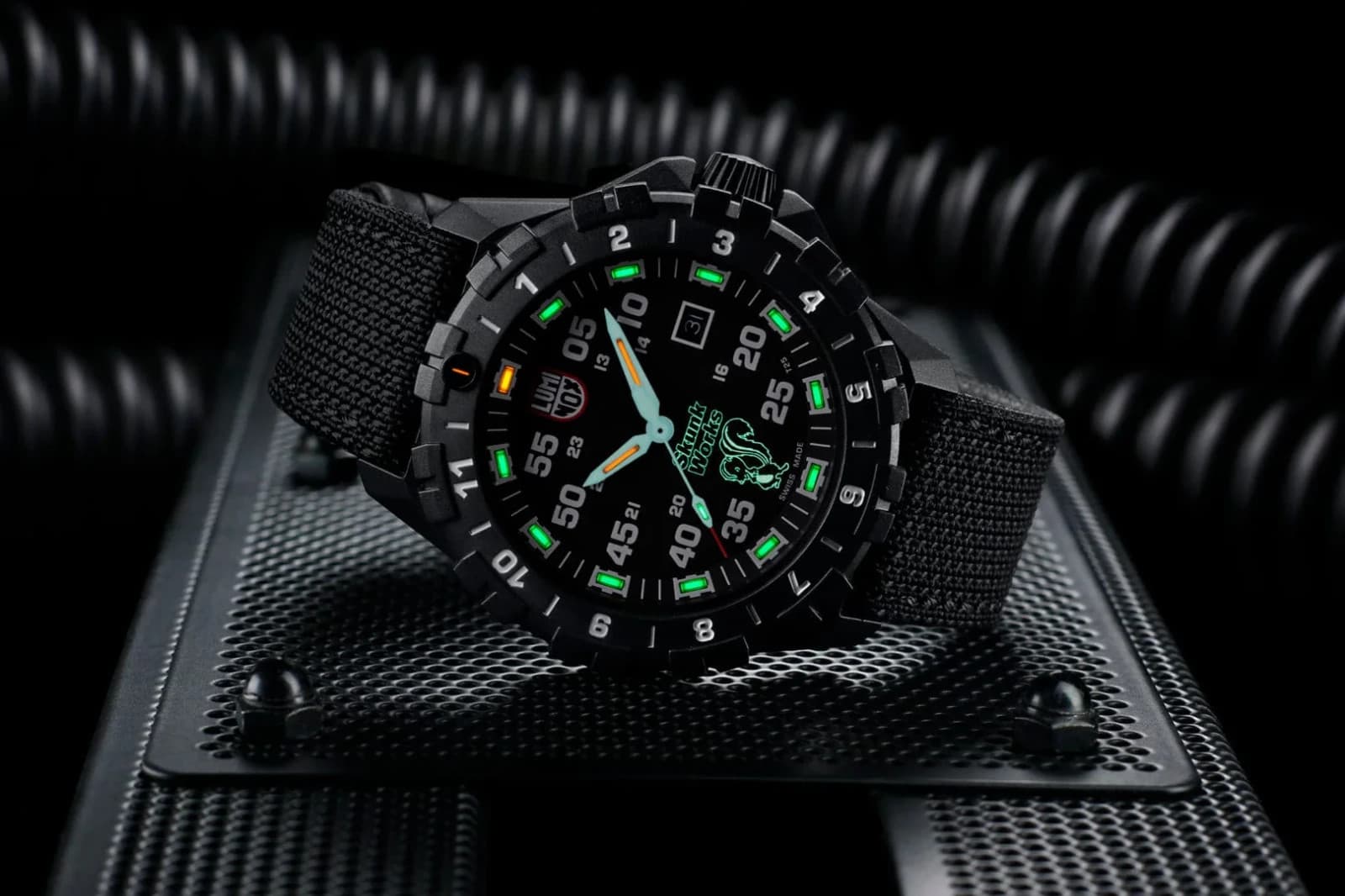 Luminox F-117 NIGHTHAWK x Skunk Works 6440 Heritage Pilot Watch - XA.6442.H NEW