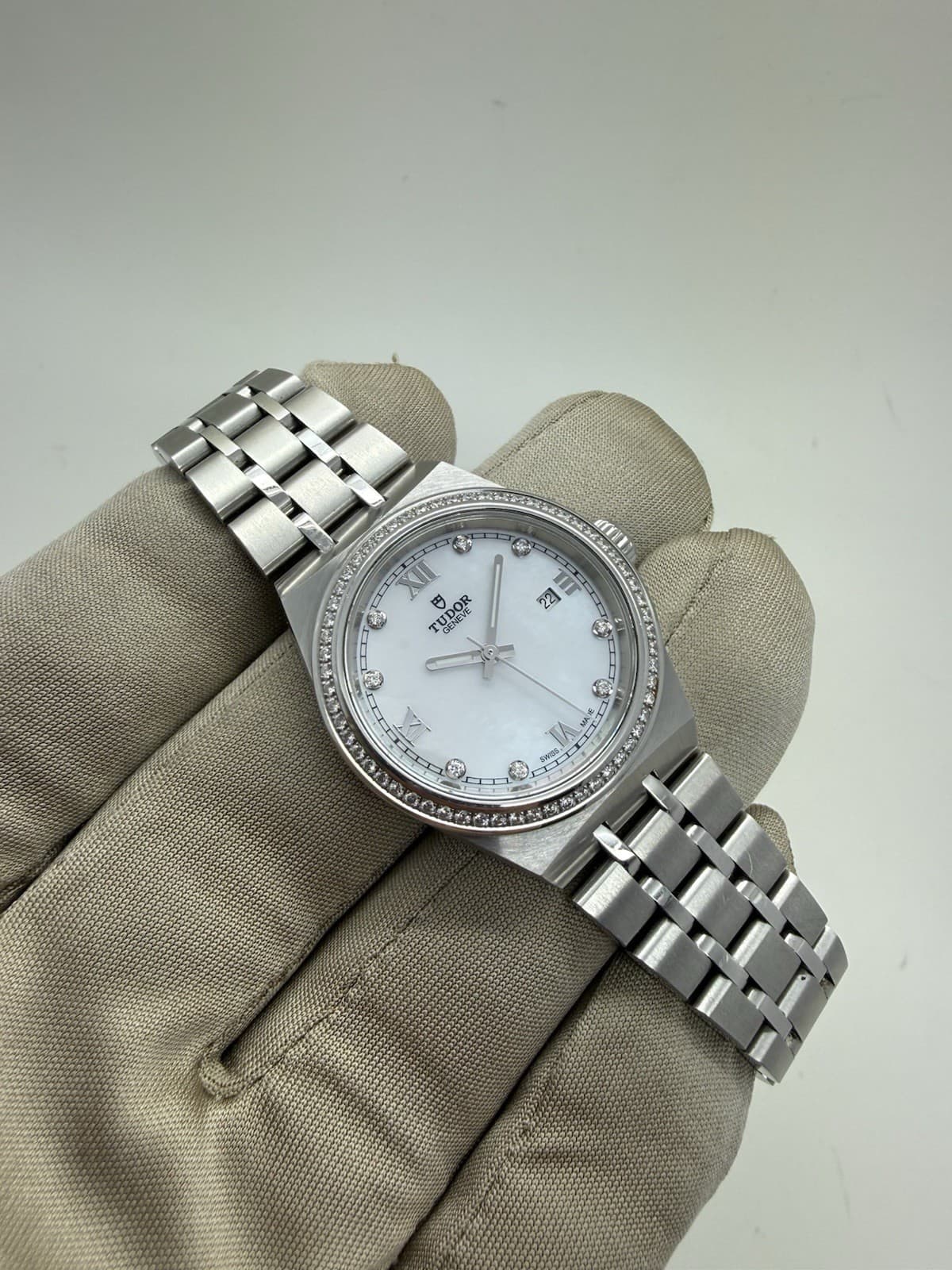 2023 Tudor Royal 28mm Mother Of Pearl Diamond Steel Automatic Watch 28320 B+P