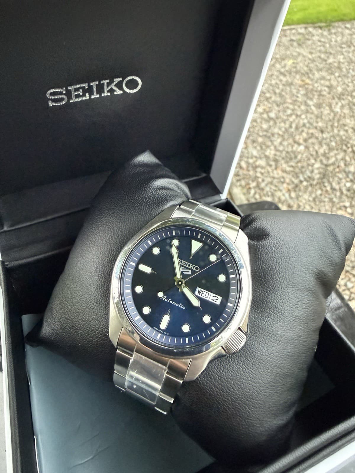 Seiko 5 Men's Sports SRPE53K1  Automatic Watch Sunburst Blue Stainless Steel BOX