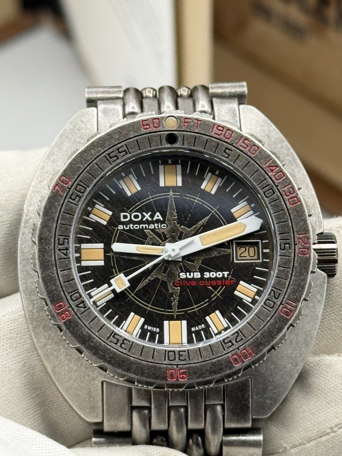 Doxa SUB 300T Sharkhunter Clive Cussler Edition Full Kit Near Mint
