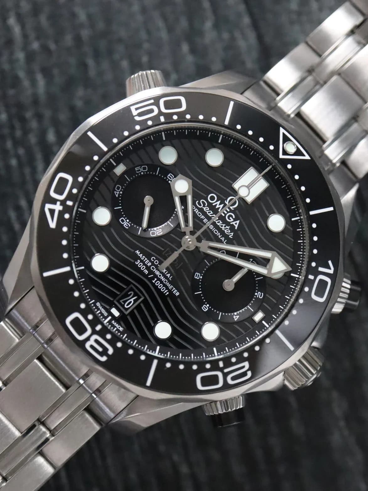 41536: Omega Seamaster Diver 300, Ref. 210.30.44.51.01.001, Box and 2021 Card