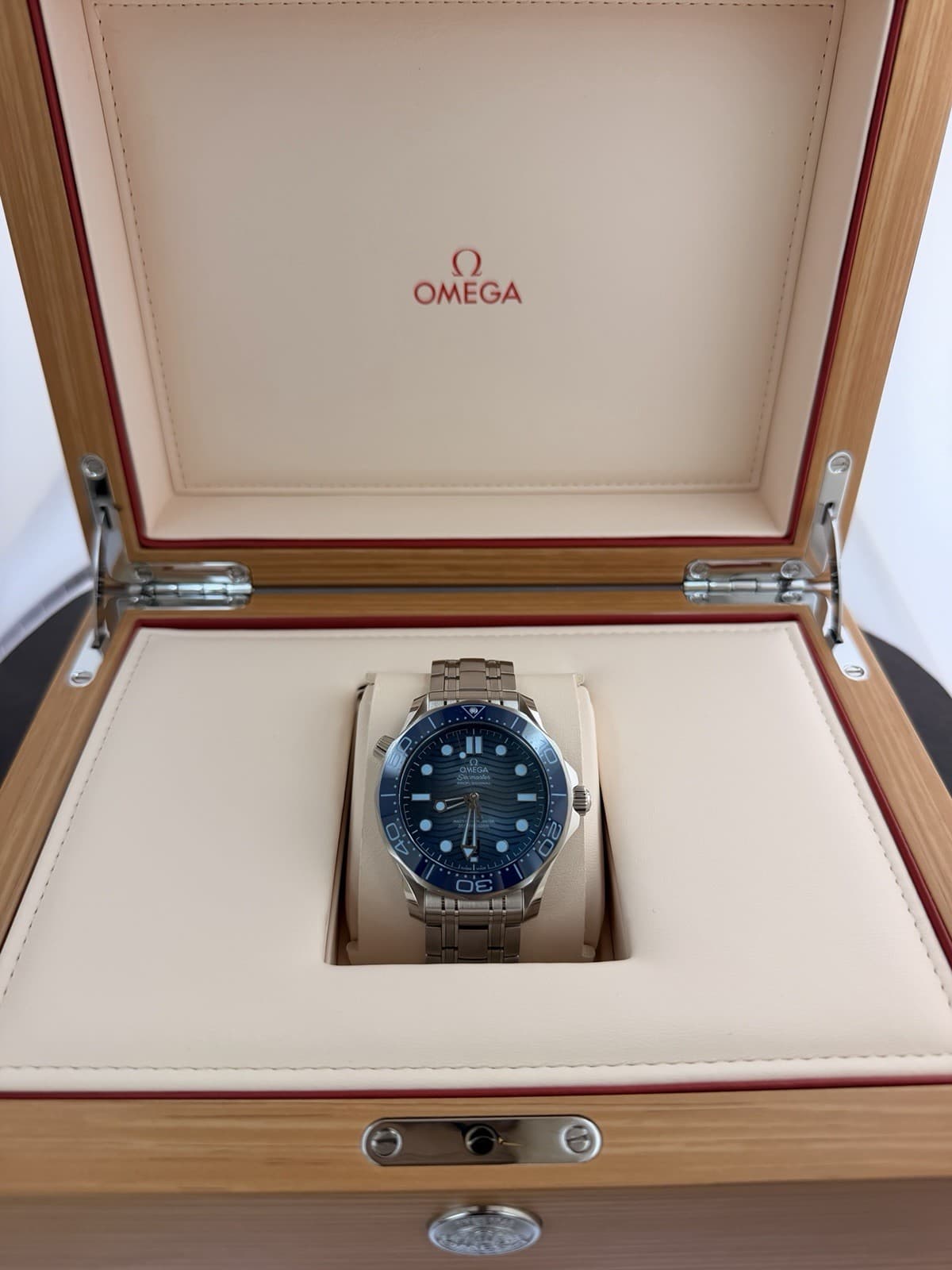 Omega Seamaster Diver 300M Co-Axial Master Chronometer 42mm Summer Blue Edition
