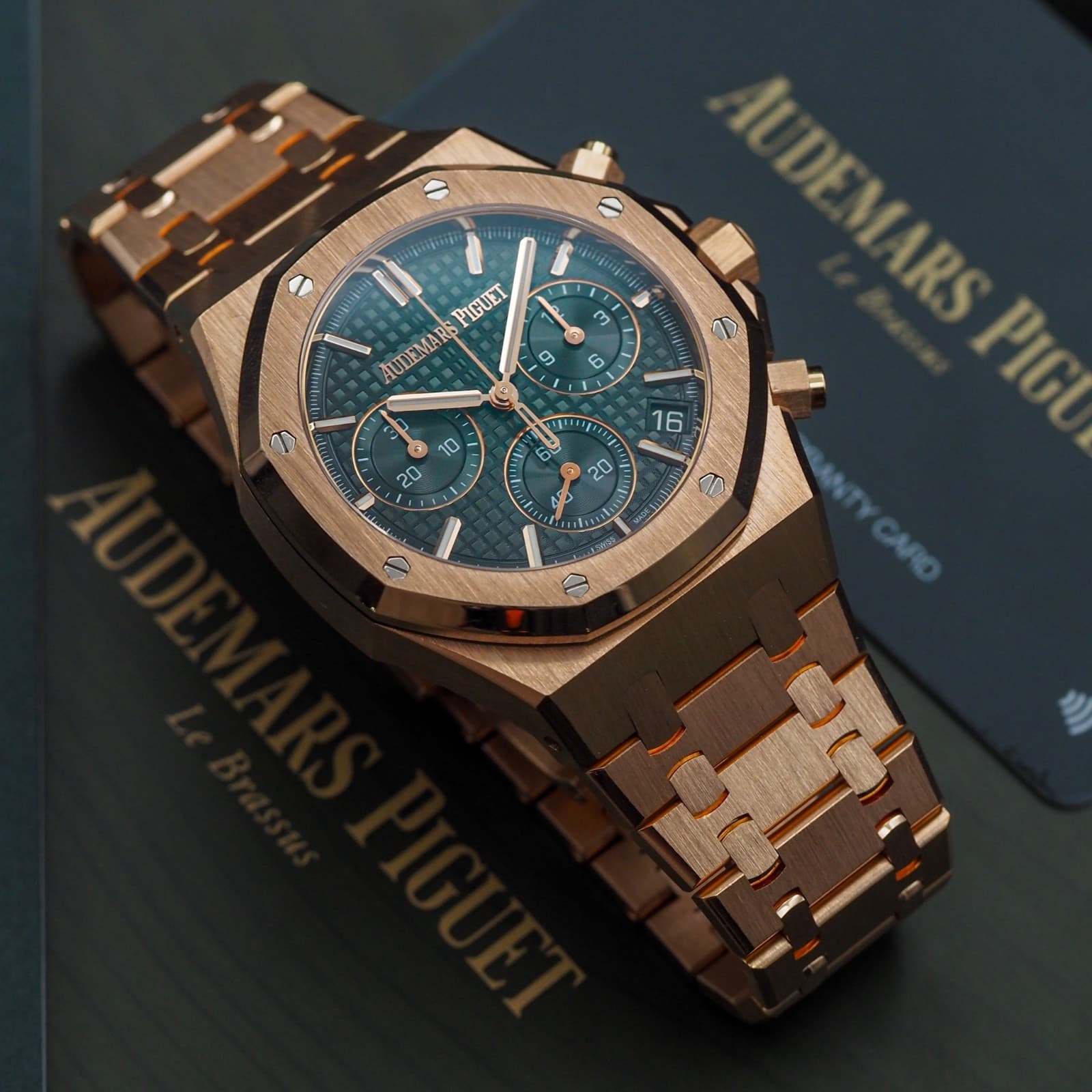 Audemars Piguet Royal Oak Rose Gold 41mm Green 26240OR.OO.1320OR.08 Year 2022 FS