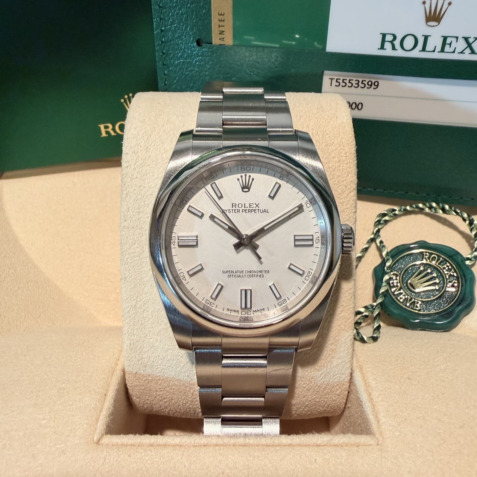 Rolex Oyster Perpetual 36 116000 OP36 RARE White Dial Box & Card/Papers
