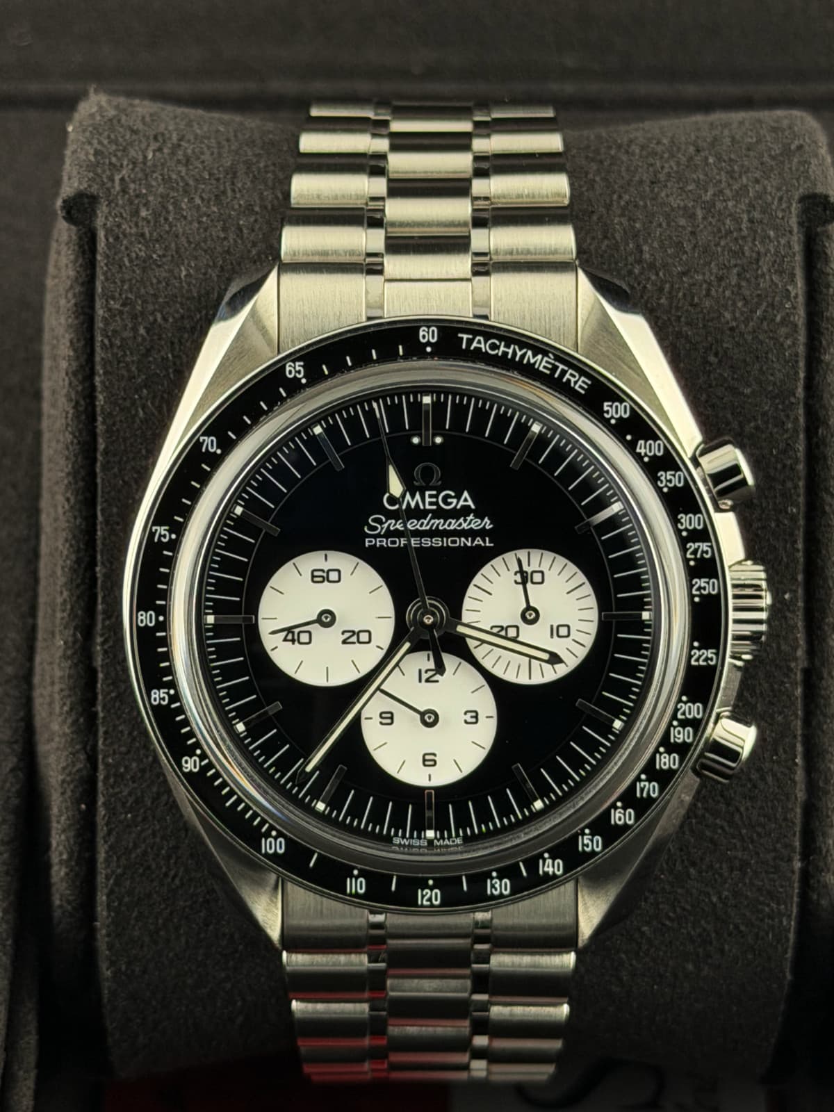2026 Omega Speedmaster Moonwatch Professional Master Chrono 310.30.42.50.01.004