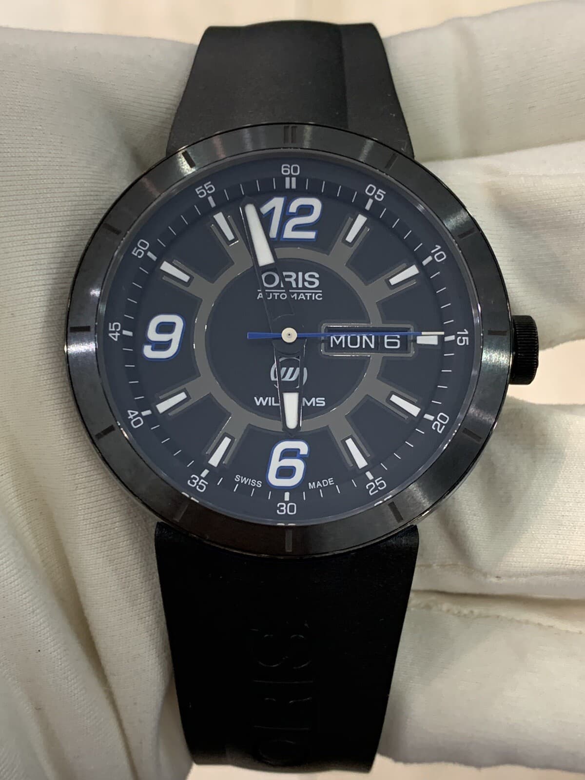 Oris TT1 Williams F1 Team Day Date01735765147650742506B Wrist Watch for Men