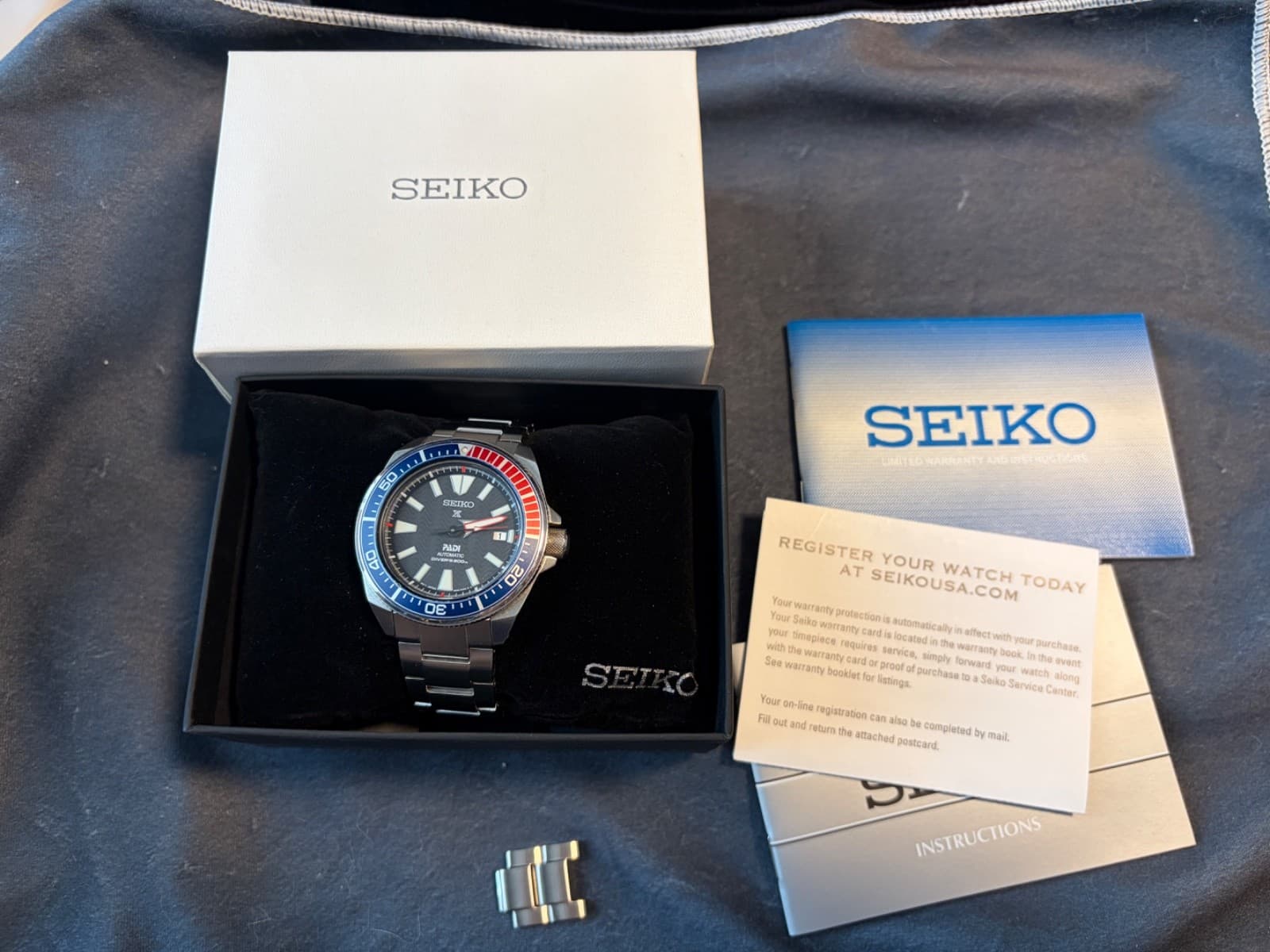 Seiko Prospex Prospex SRPB99J1 PADI Samurai 4R35 Special Edition Box and Papers