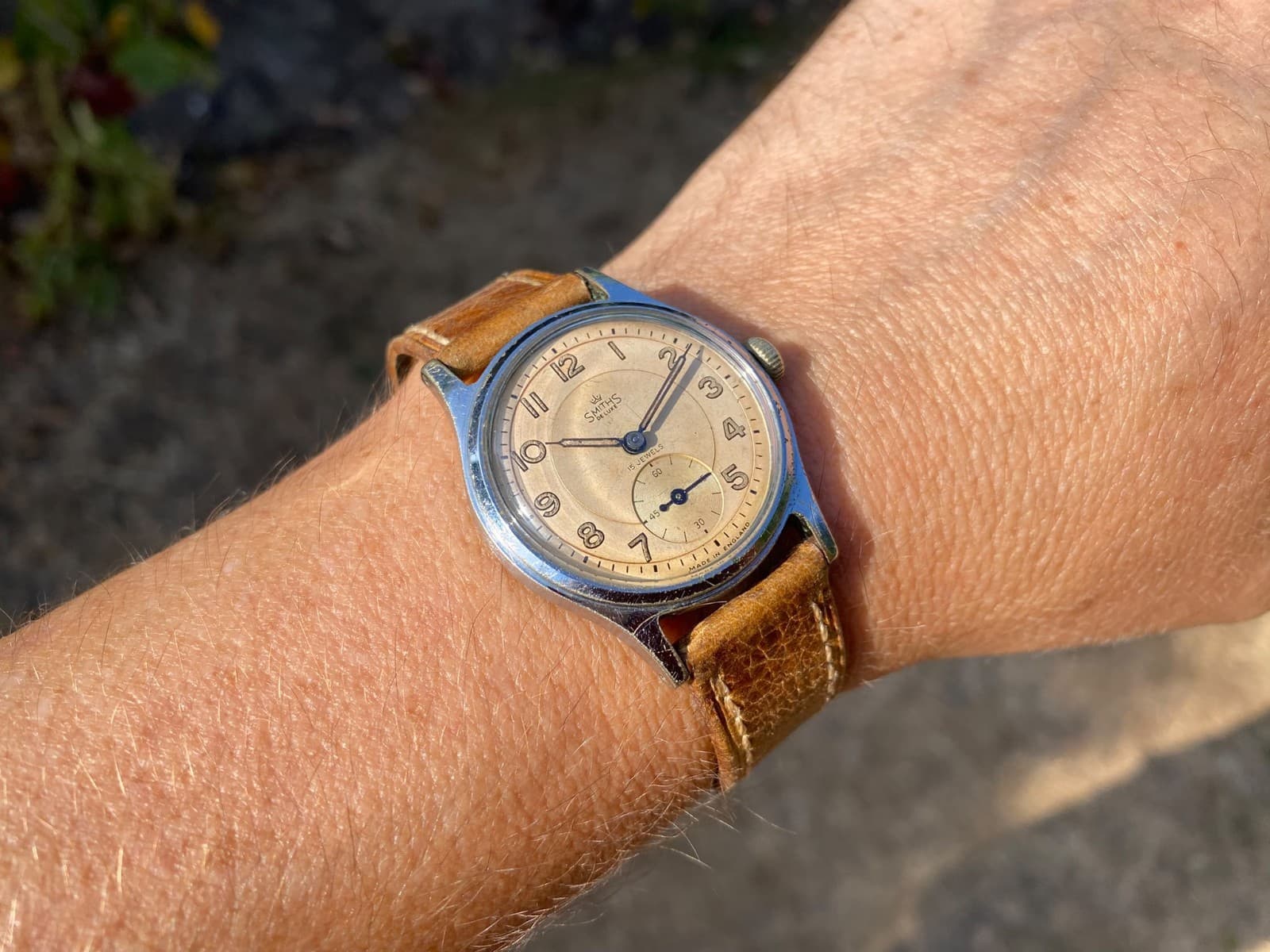 Men's vintage Smiths Deluxe A404 Everest Range watch dated 1953  original parts
