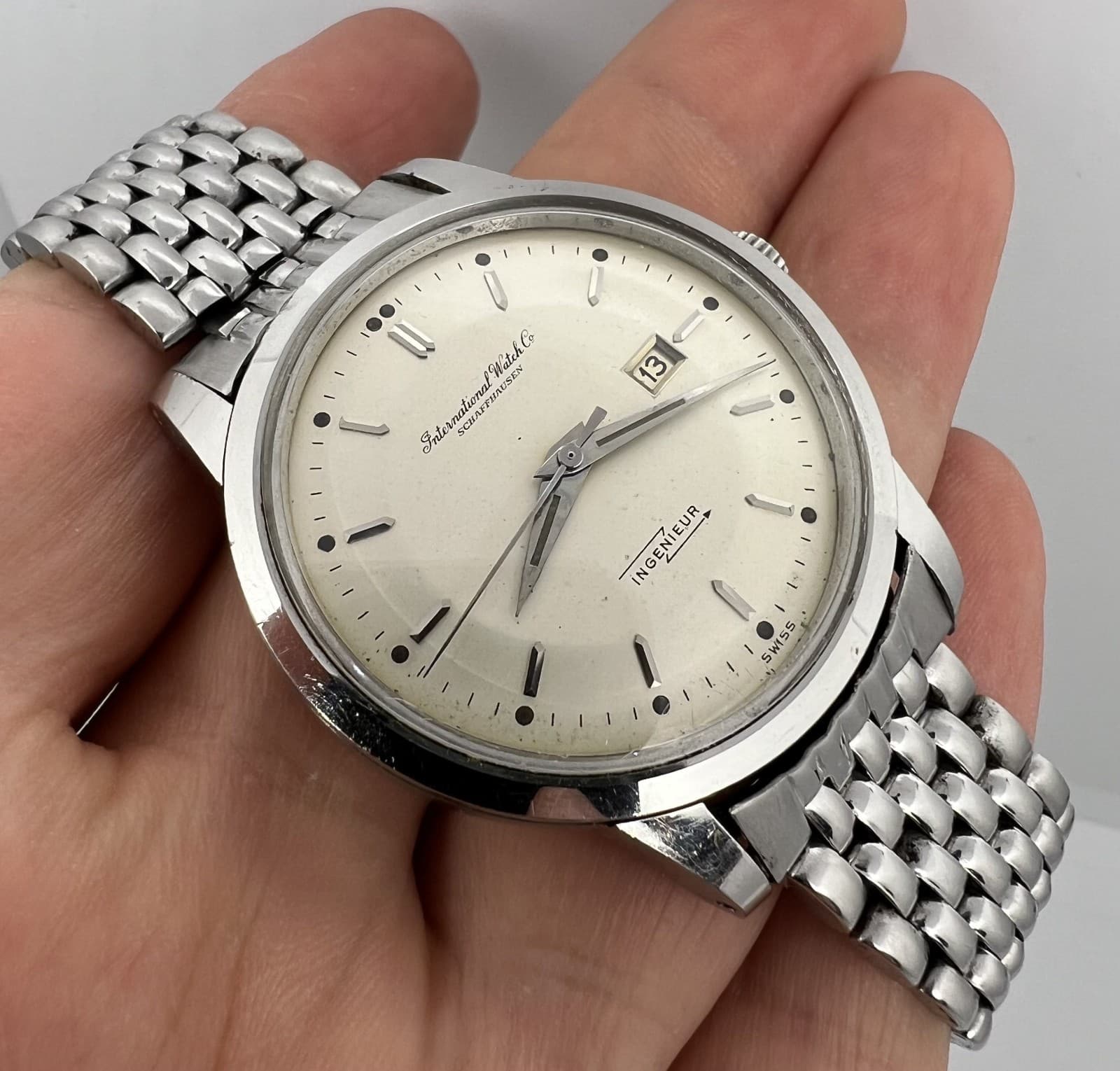 IWC SCHAFFHAUSEN  Ingenieur AUTOMATIC REF 666  MEN'S VINTAGE  WATCH CAL  8531