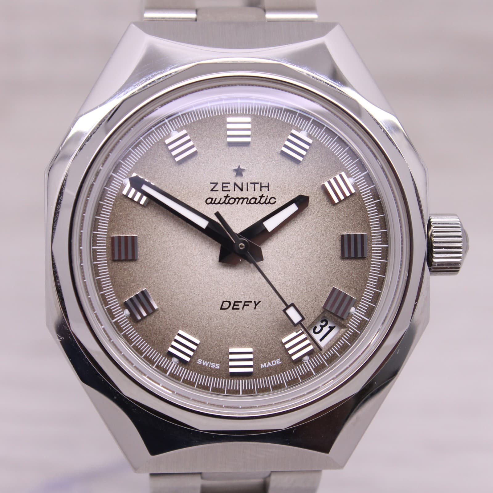 Zenith Defy Revival A3642 Mens 37.5mm Automatic Divers Watch Boutique w Band Box