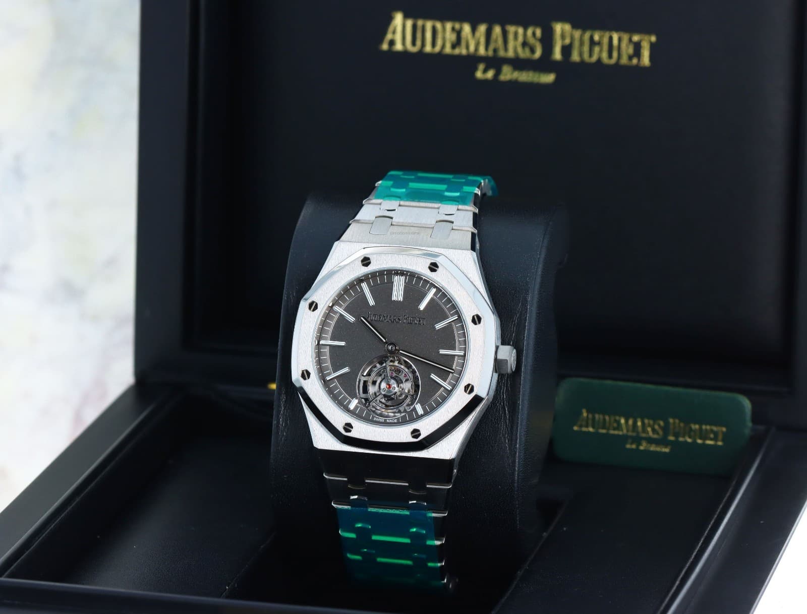 AP Royal Oak  Selfwinding Flying Tourbillon 41mm Sandblasted - Titanium 26530TI