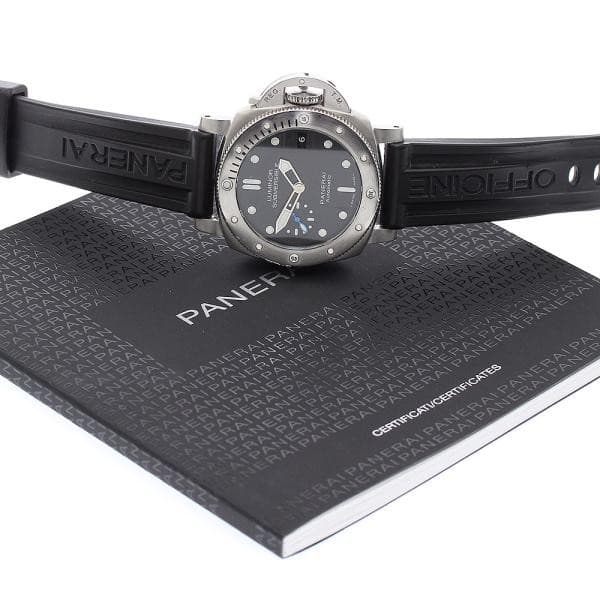 Officine Panerai Luminor Submersible PAM00682 42mm SS Black Dial Watch #C2461