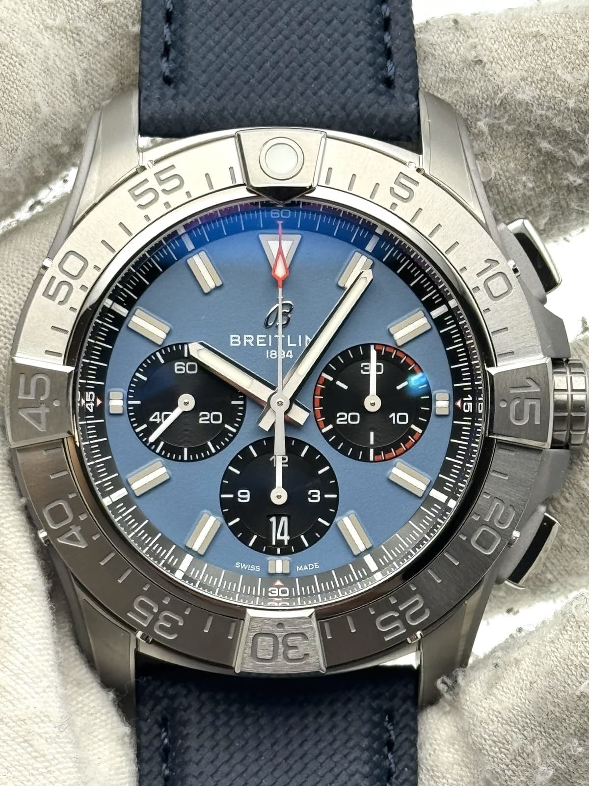 Breitling Super Avenger B01 Chronograph 46mm Blue Dial EB0148101C1X1 Unworn