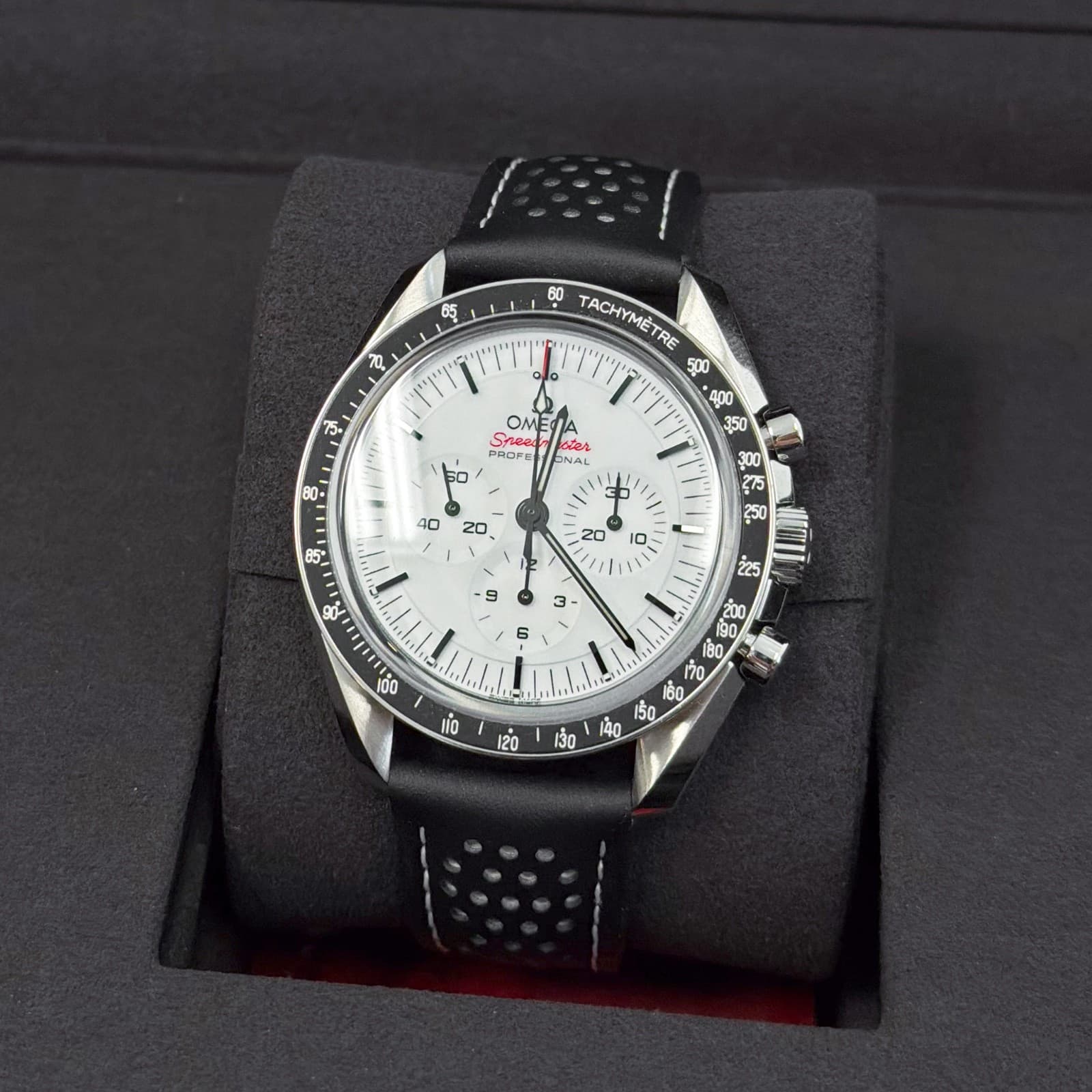 Omega Speedmaster Moonwatch White Dial on Strap 310.32.42.50.04.002 NEW 2026