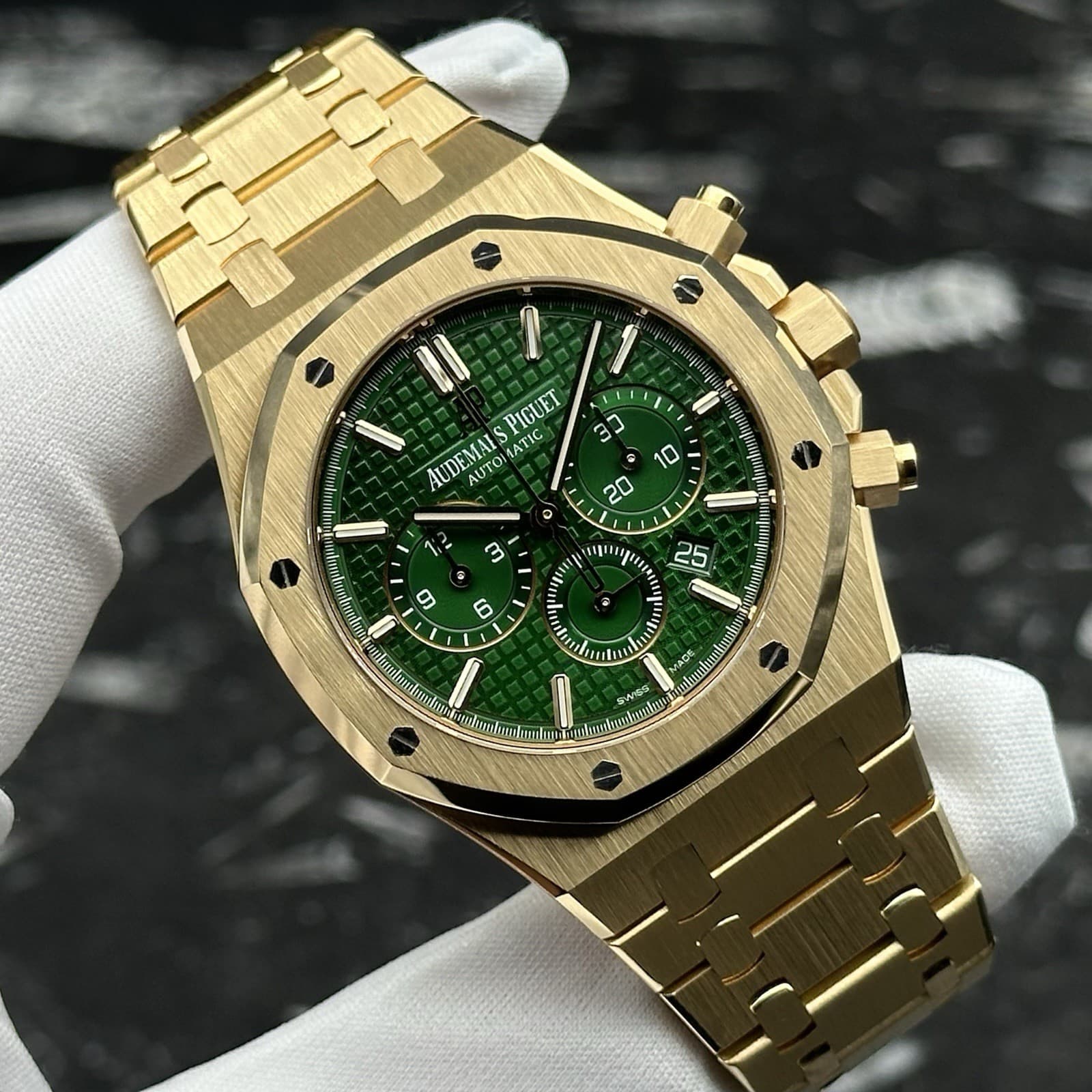 Audemars Piguet Royal Oak Selfwinding Chronograph 26331BA.OO.1220BA.02