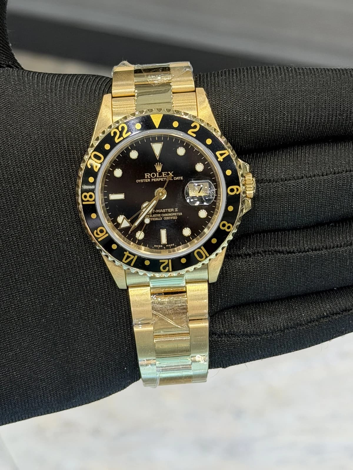 Rolex Gmt-Master II Black Dial on Jubilee 16718