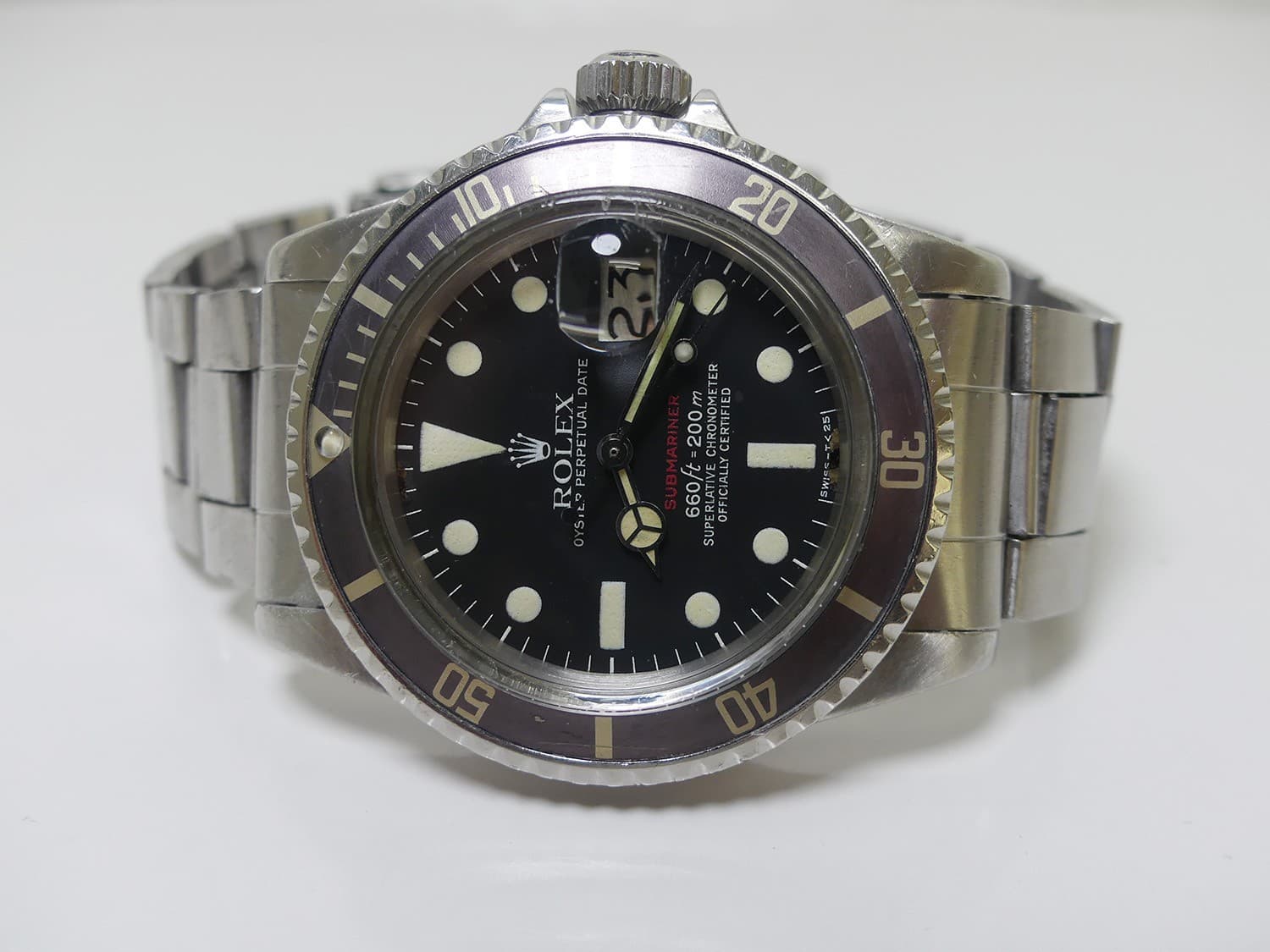 Vintage Rolex SS Red Submariner 1680 "3.6" million series, faded insert