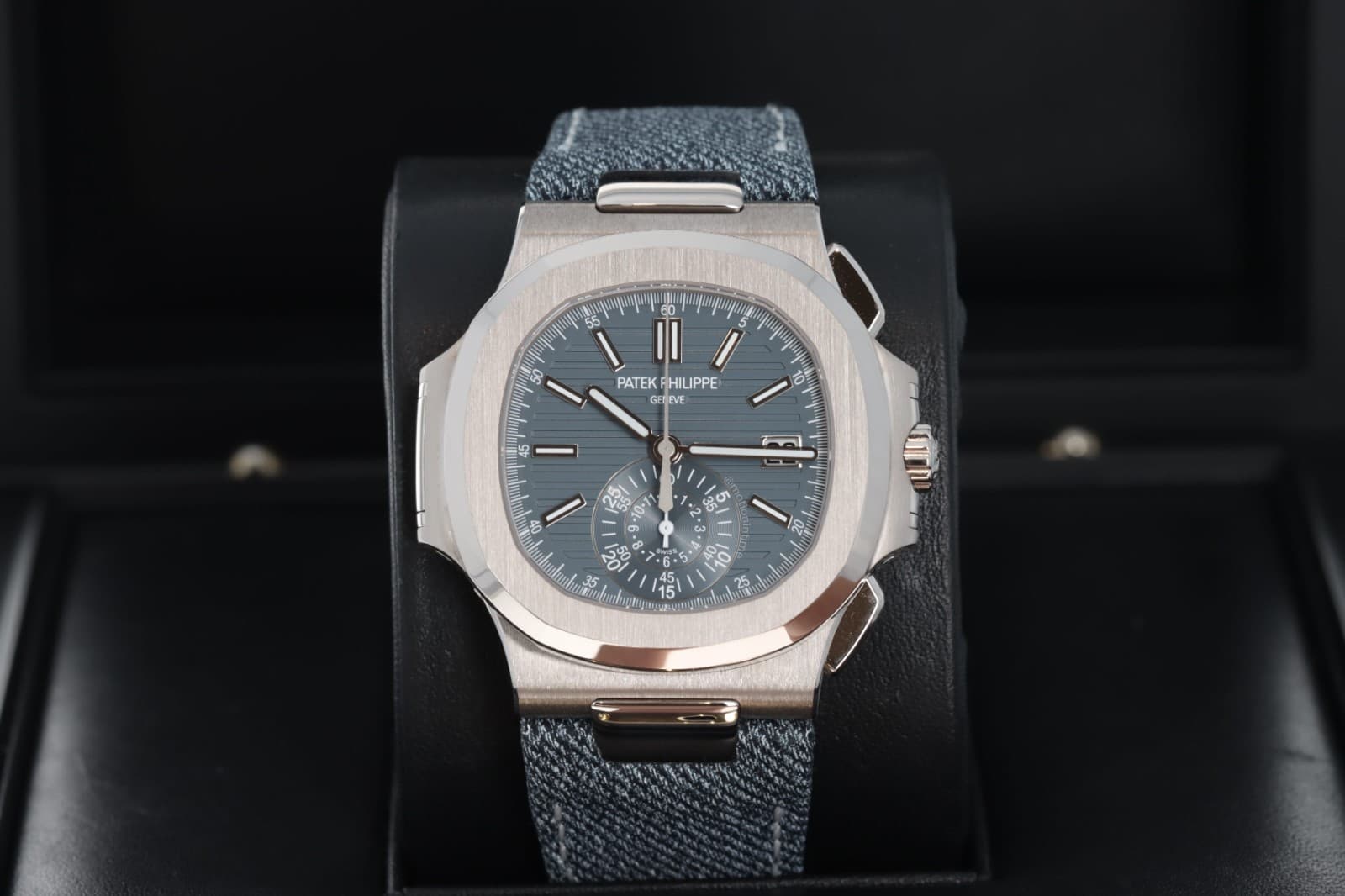 Patek Philippe Nautilus Chronograph 5980/60G-001 "Denim", Blue Dial - White Gold