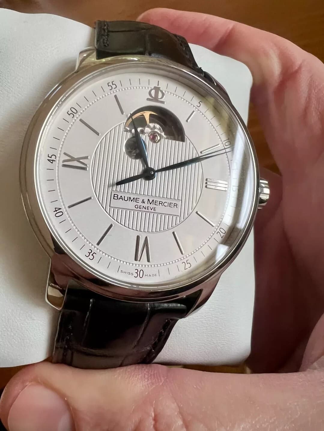 Baume & Mercier Classima Open Heart White Men's Watch 