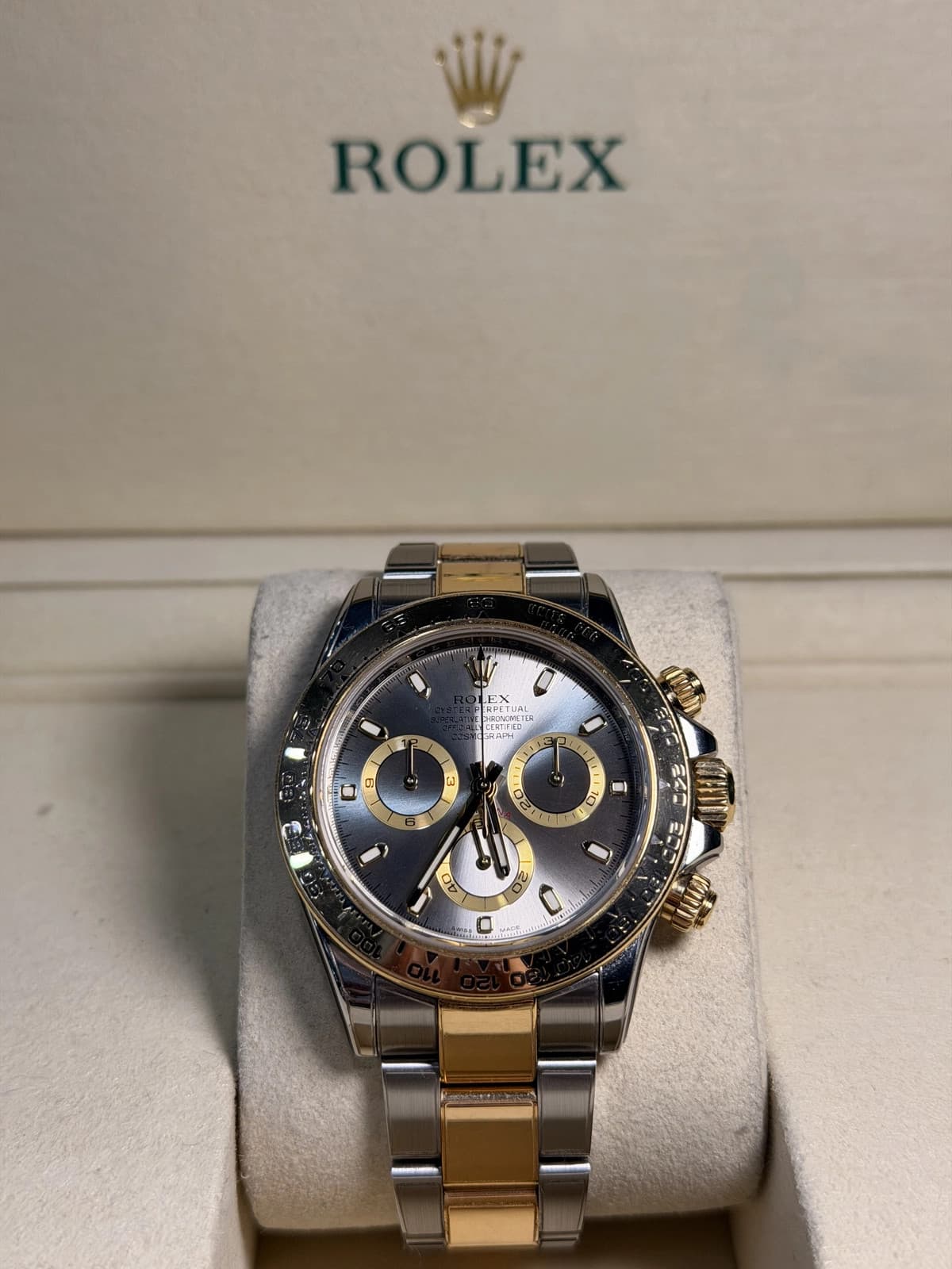 Rolex Daytona Grey chrono Dial on Oyster 116523 with Box