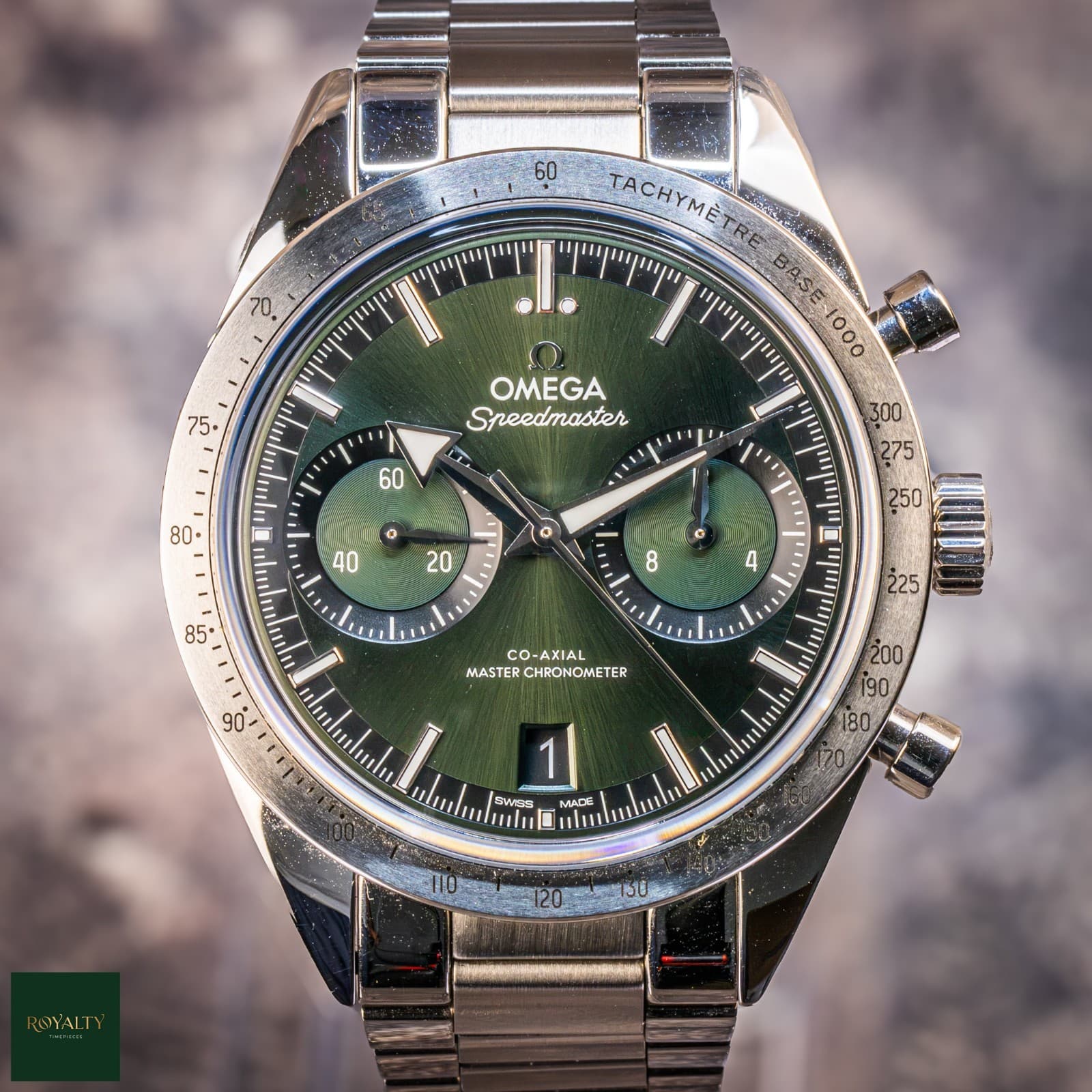 Omega Speedmaster 57 332.10.41.51.10.001 Green Dial 40.5mm 2025 Box & Papers