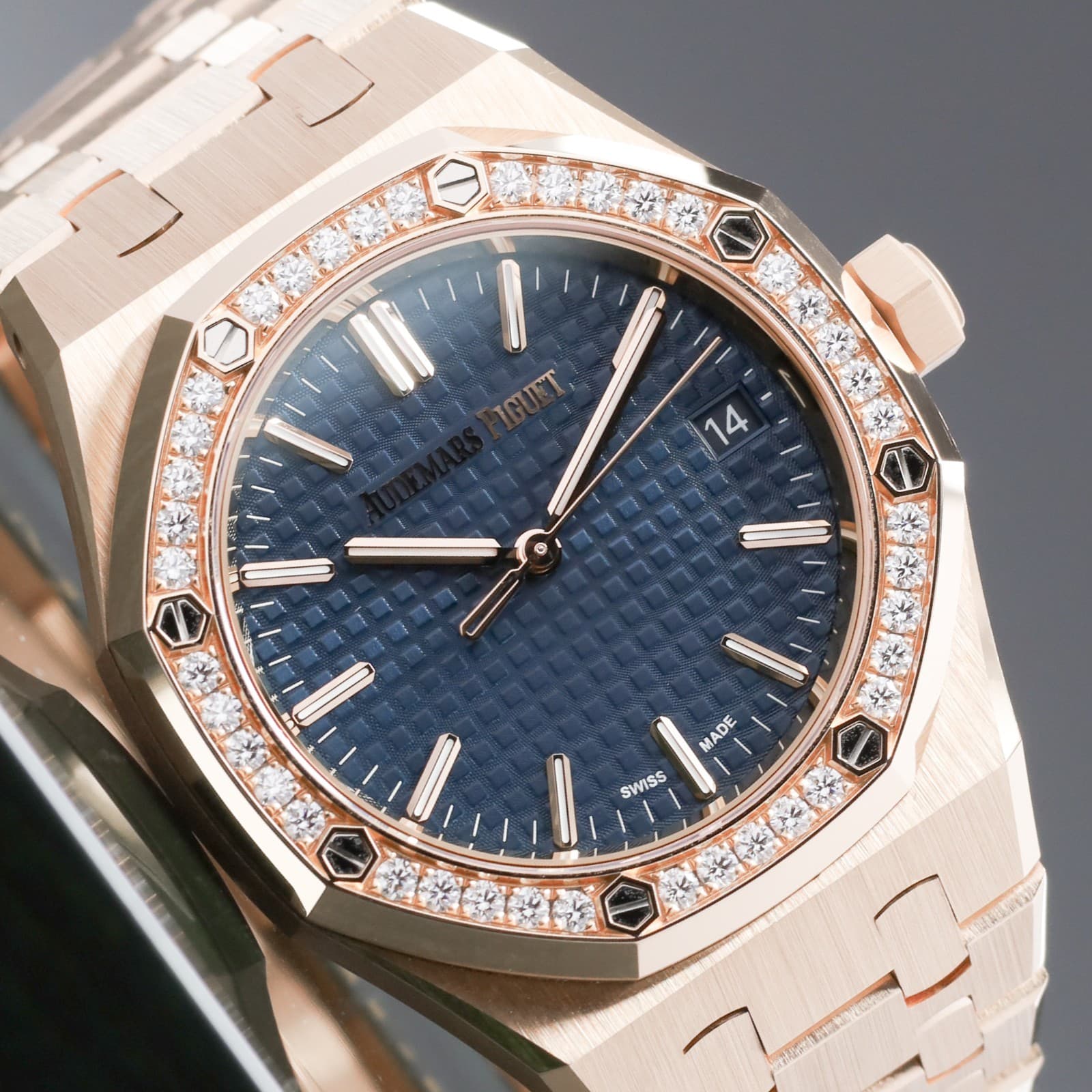 AP Royal Oak  2022 37mm Rose Gold Blue Dial Diamond Bezel 15551OR.ZZ.1356OR.02
