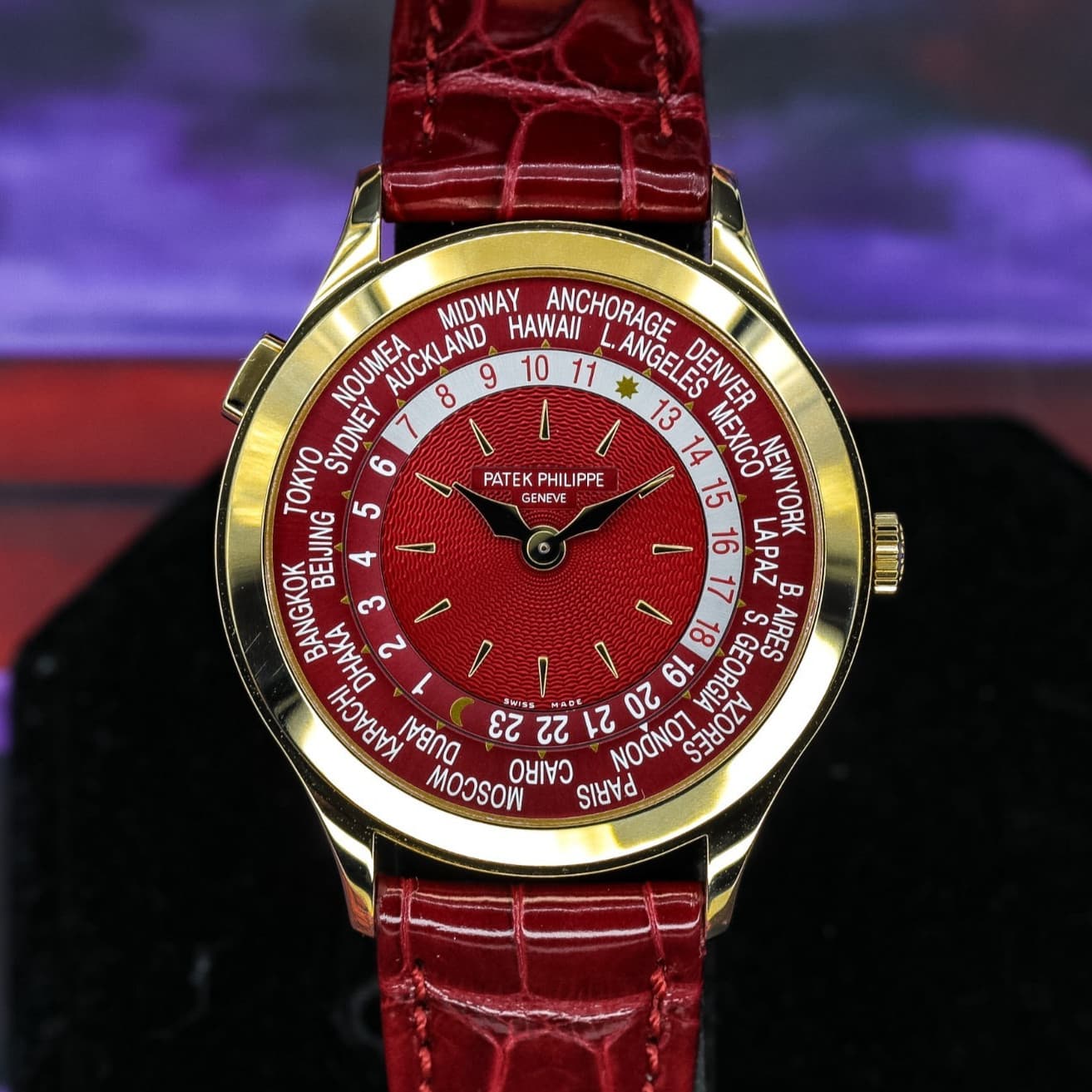 Patek Philippe World Time Red Dial New Unworn 2026 Complete - 7129J