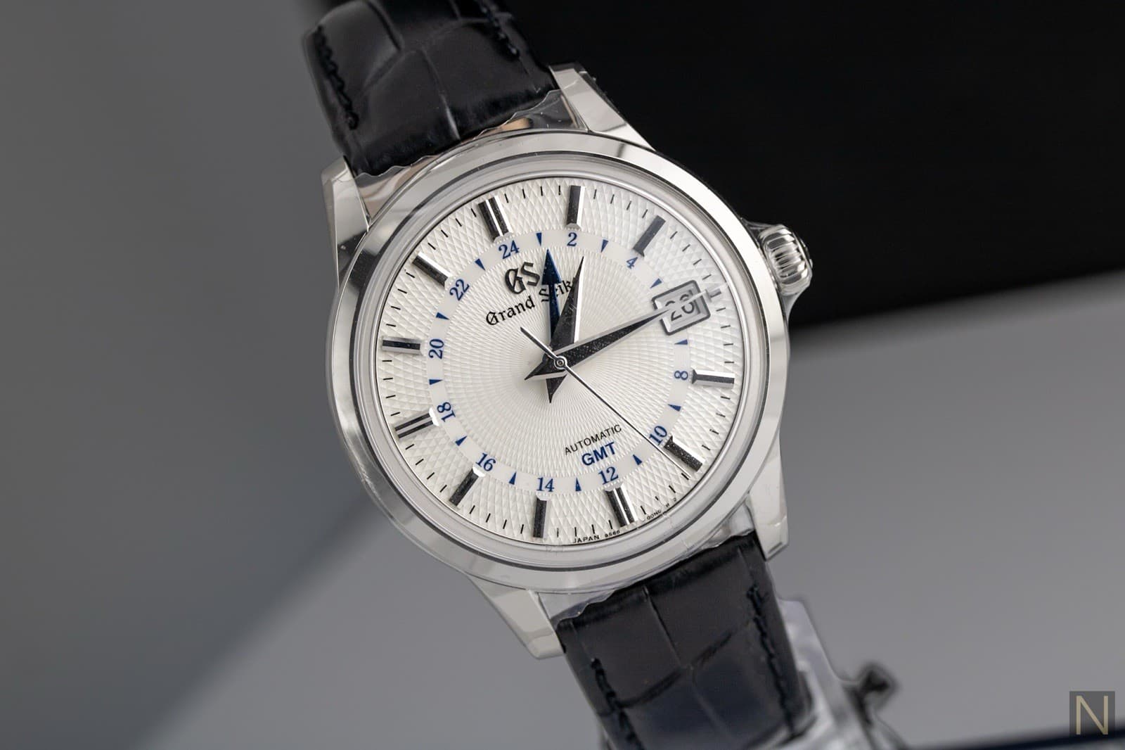 Grand Seiko Elegance GMT SBGM255G “Snowdrop” White Dial 39.5mm NEW