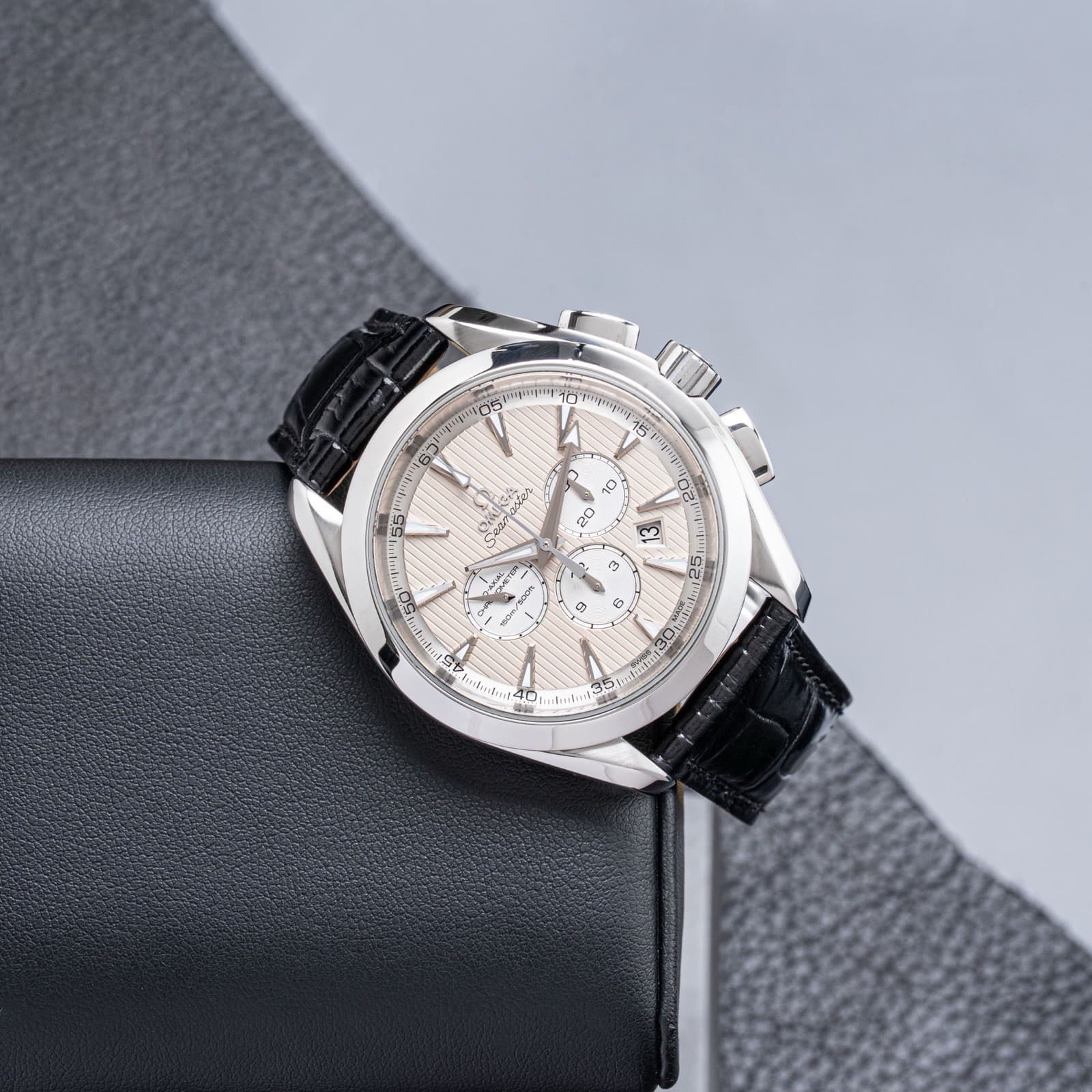 Omega 231.13.44.50.09.001 Seamaster Aqua Terra Ivory Cream Dial
