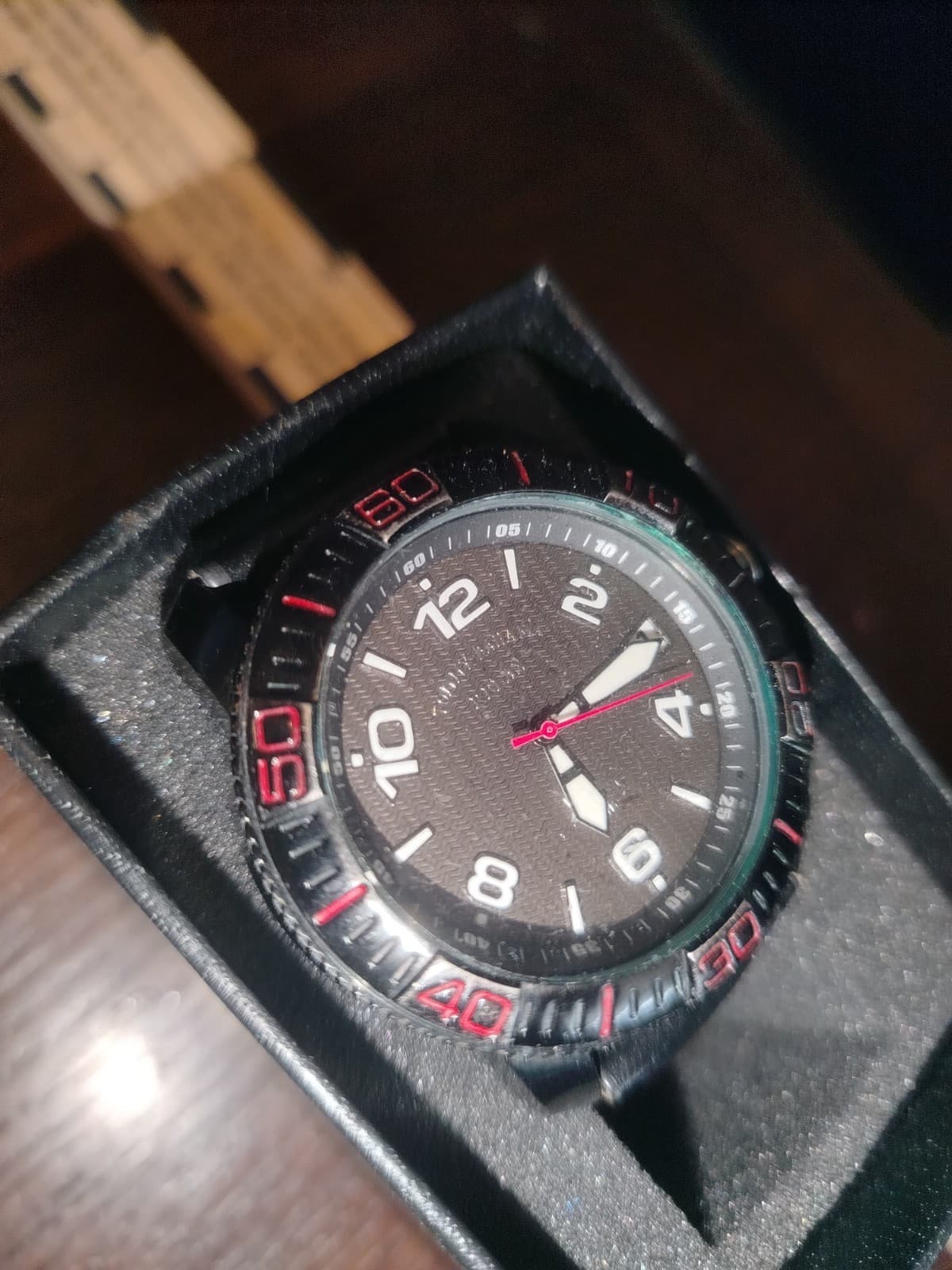 Tommy Bahama Relax Men's Watch TBRLX1085 A126 Black/Red Bezel Boxed New Battery