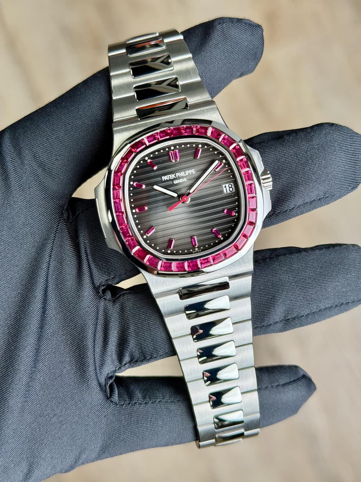 Patek Philippe Nautilus 2018 40mm Charcoal Grey Red Ruby Platinum 5711/112P-001