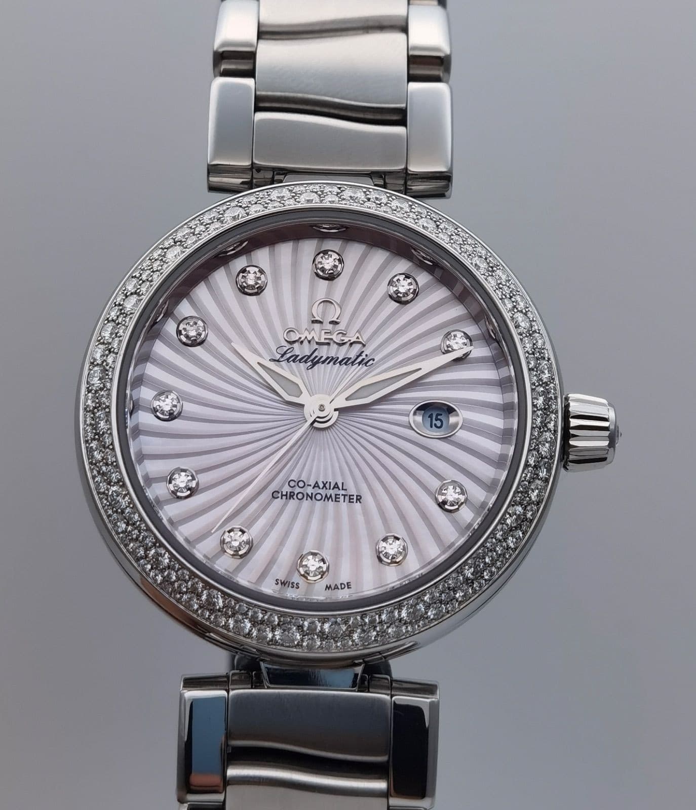 Omega De Ville Ladymatic Co-Axial 425.35.34.20.57.001 Diamond Pink Shell