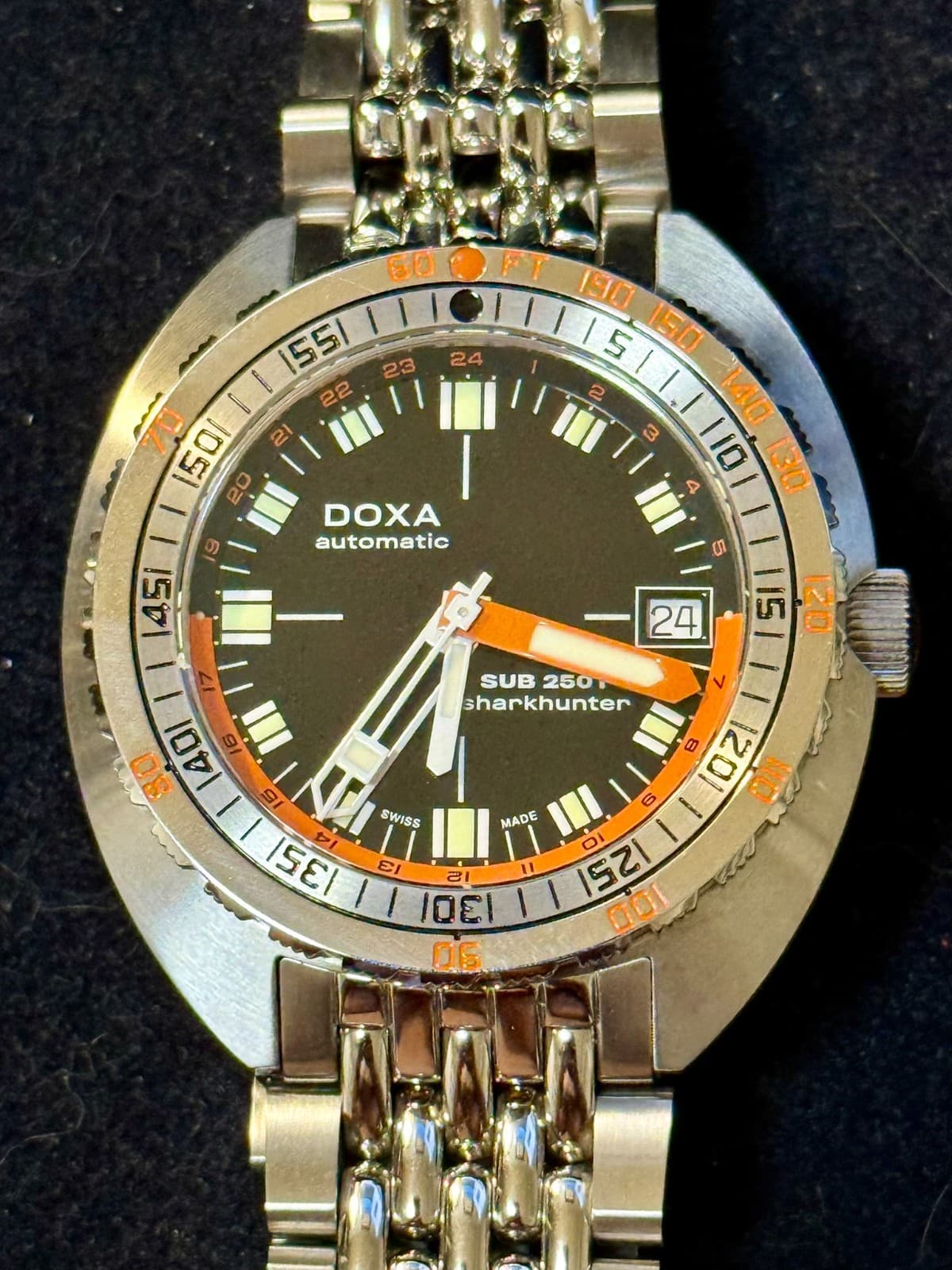 Doxa Sharkhunter 250T 40mm Divers Watch Automatic GMT Beads or Rice Box & Papers