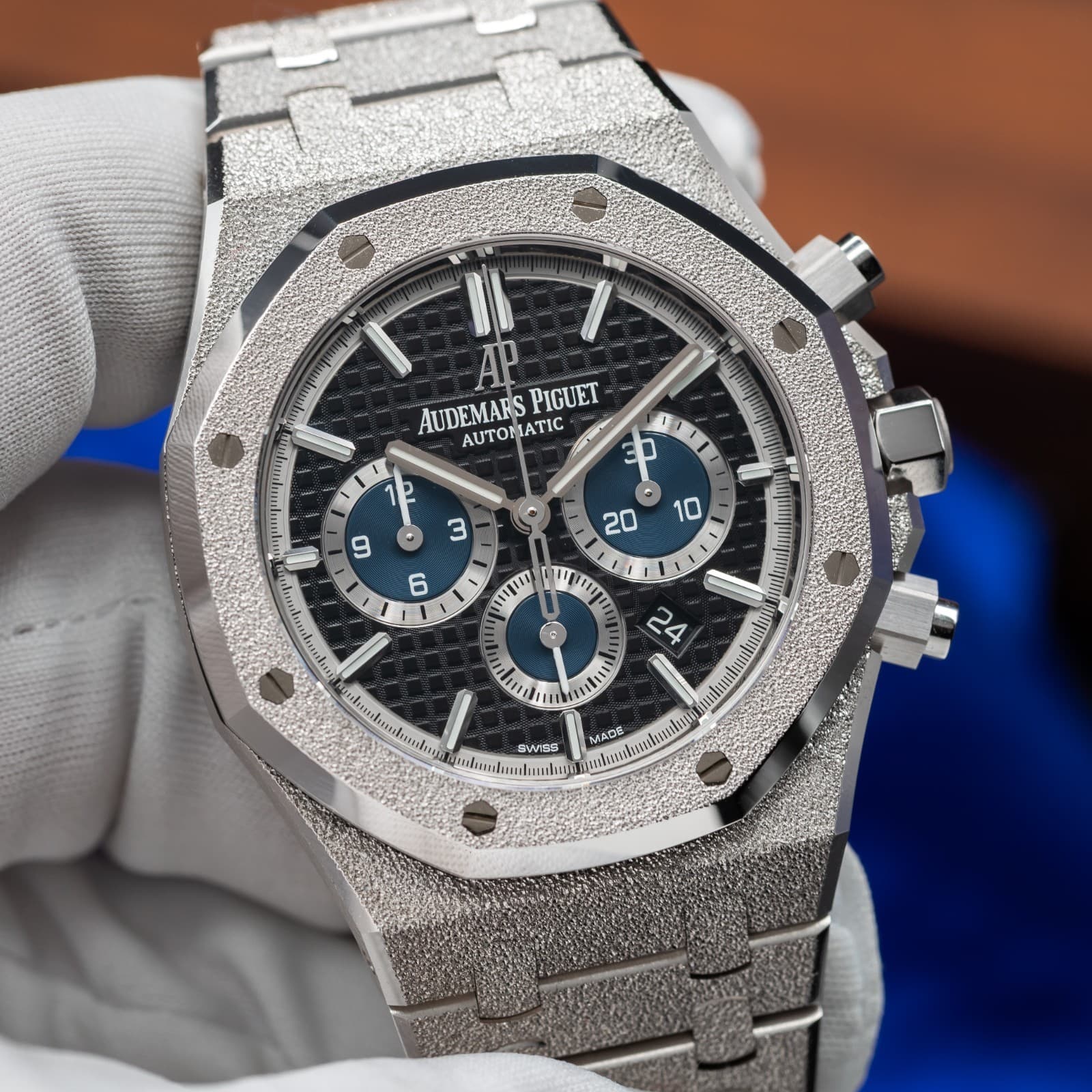 AUDEMARS PIGUET Royal Oak Chrono White Gold Frosted 26331BC.GG.1224BC.03