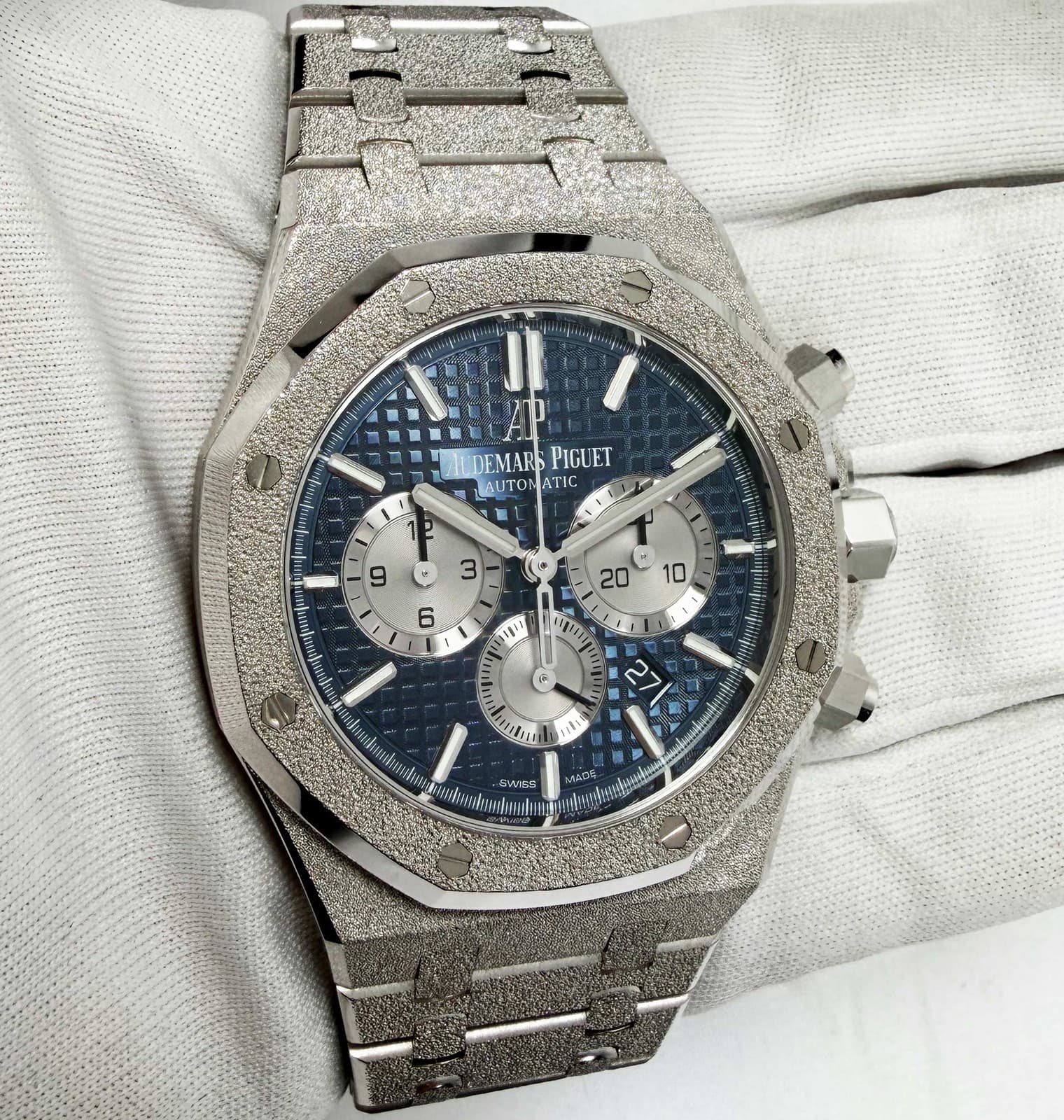 Audemars Piguet Royal Oak 26331BC 41MM Blue Dial Frosted White Gold Box Papers