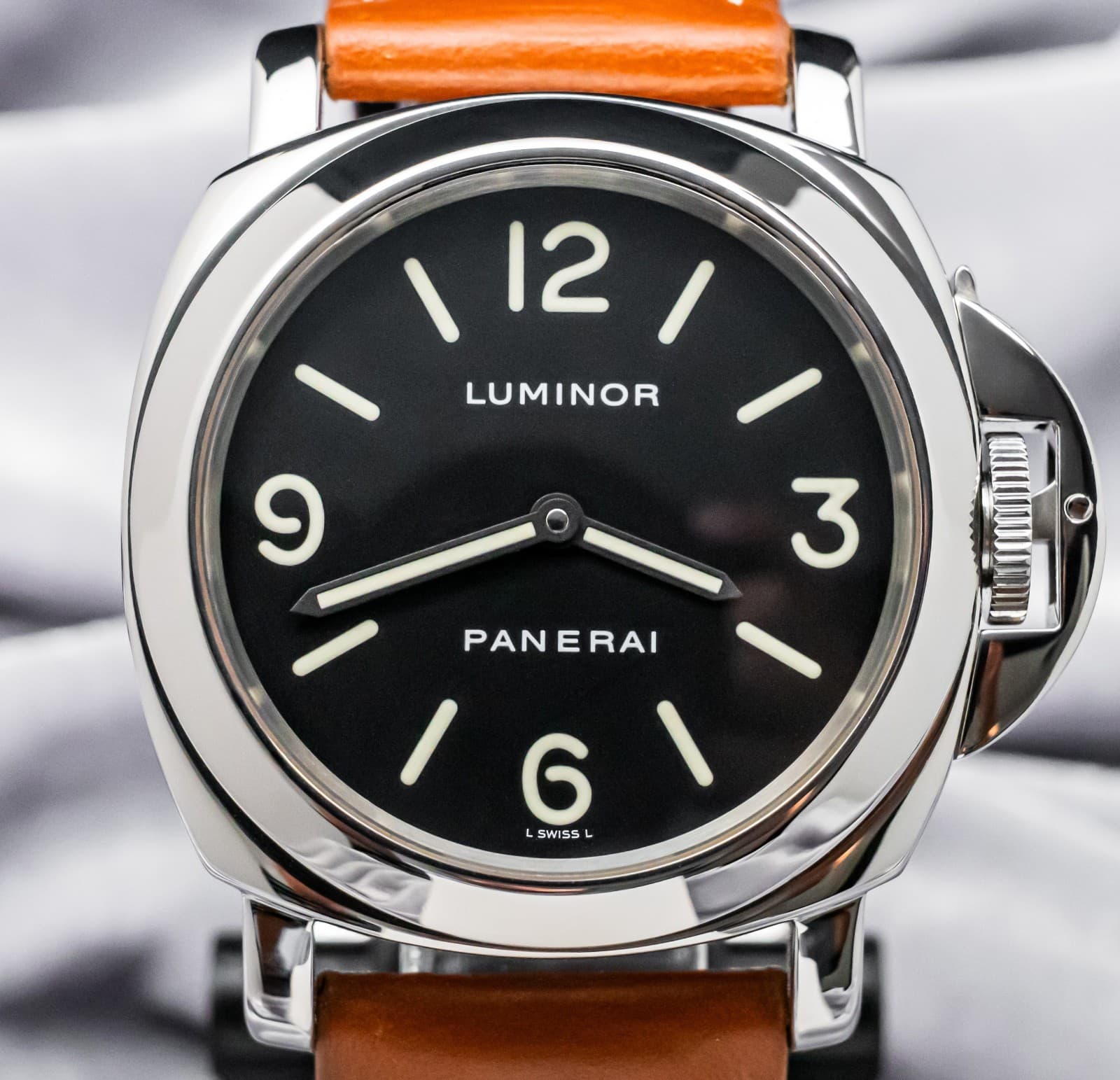 Panerai Luminor Base 44mm SERVICED Black Dial Box Brown Leather PAM00002 PAM2
