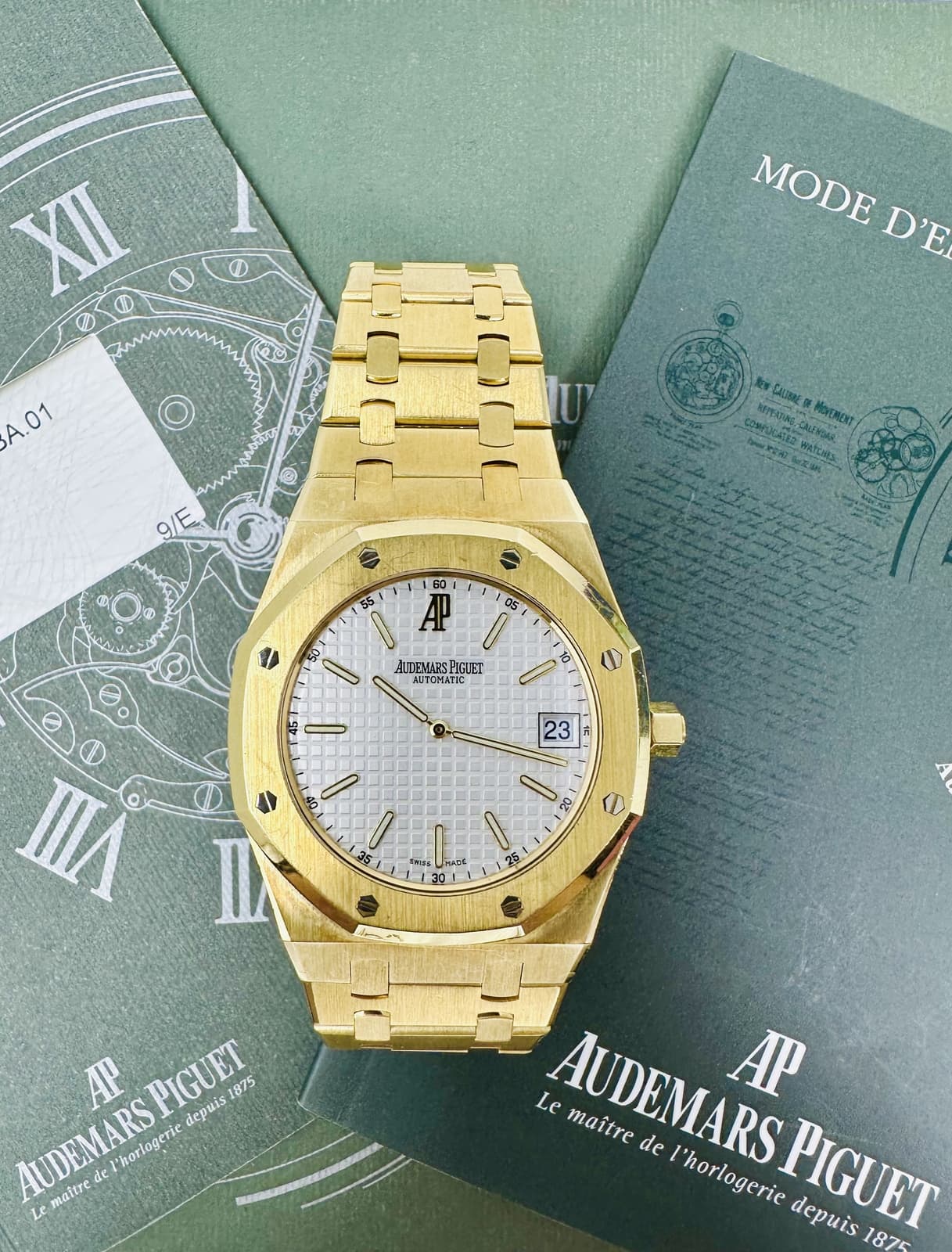Audemars Piguet Royal Oak Jumbo Ultra Thin Yellow Gold 15202BA.OO.0944BA.01 