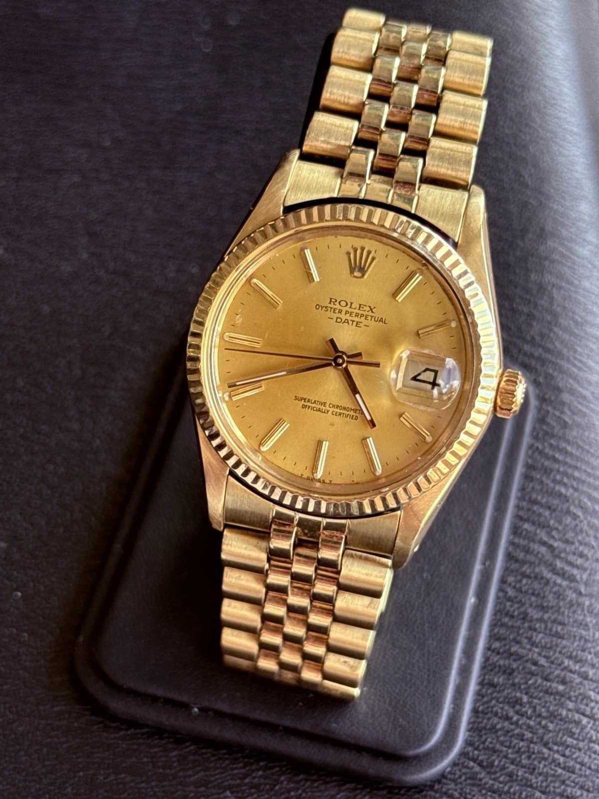 Solid 14K Yellow Gold Rolex Date Ref. 15037 Champagne + Jubilee