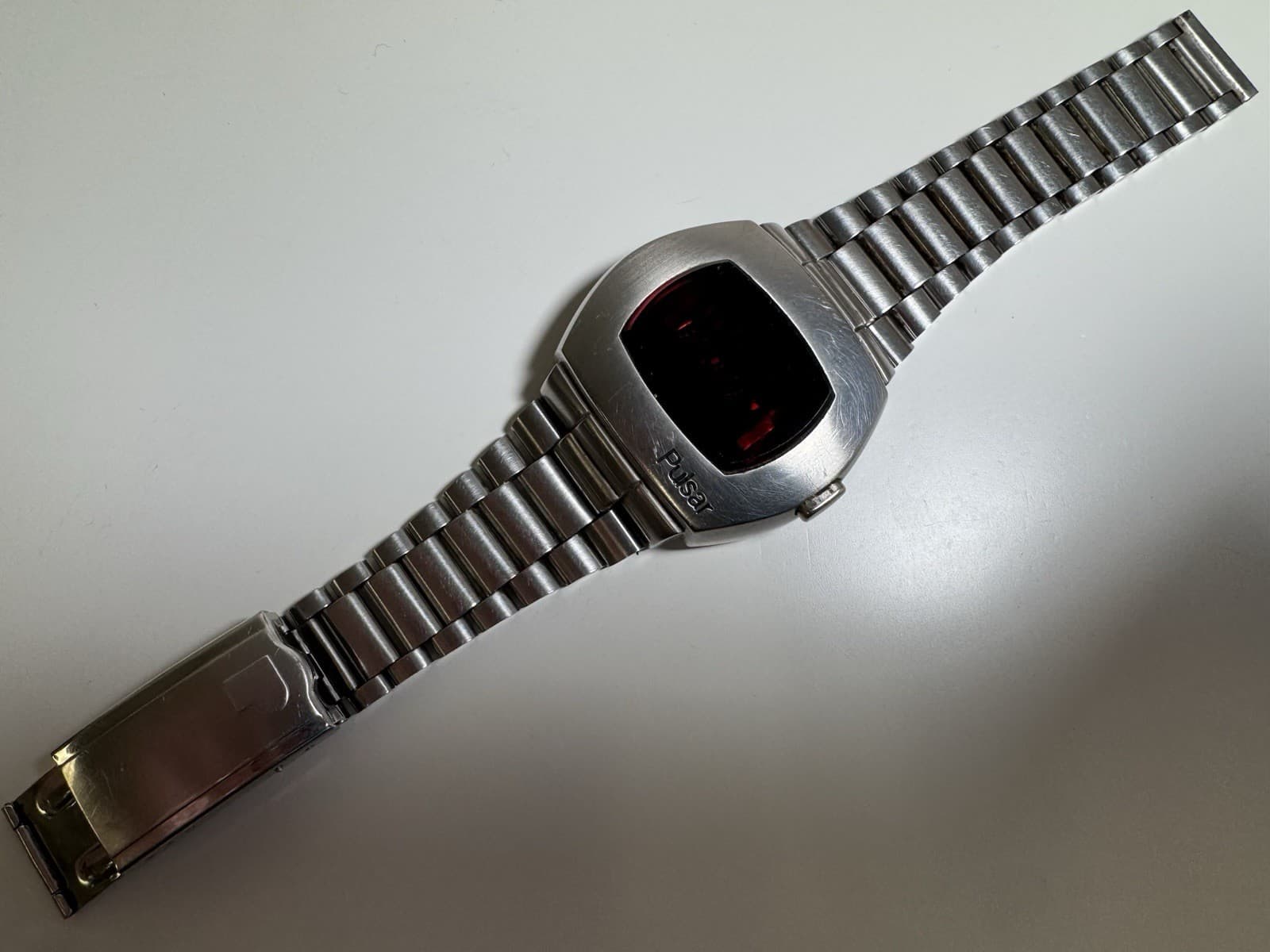 pulsar p2 led quartz stainless steel wristwatch as is for parts or repair   1973
