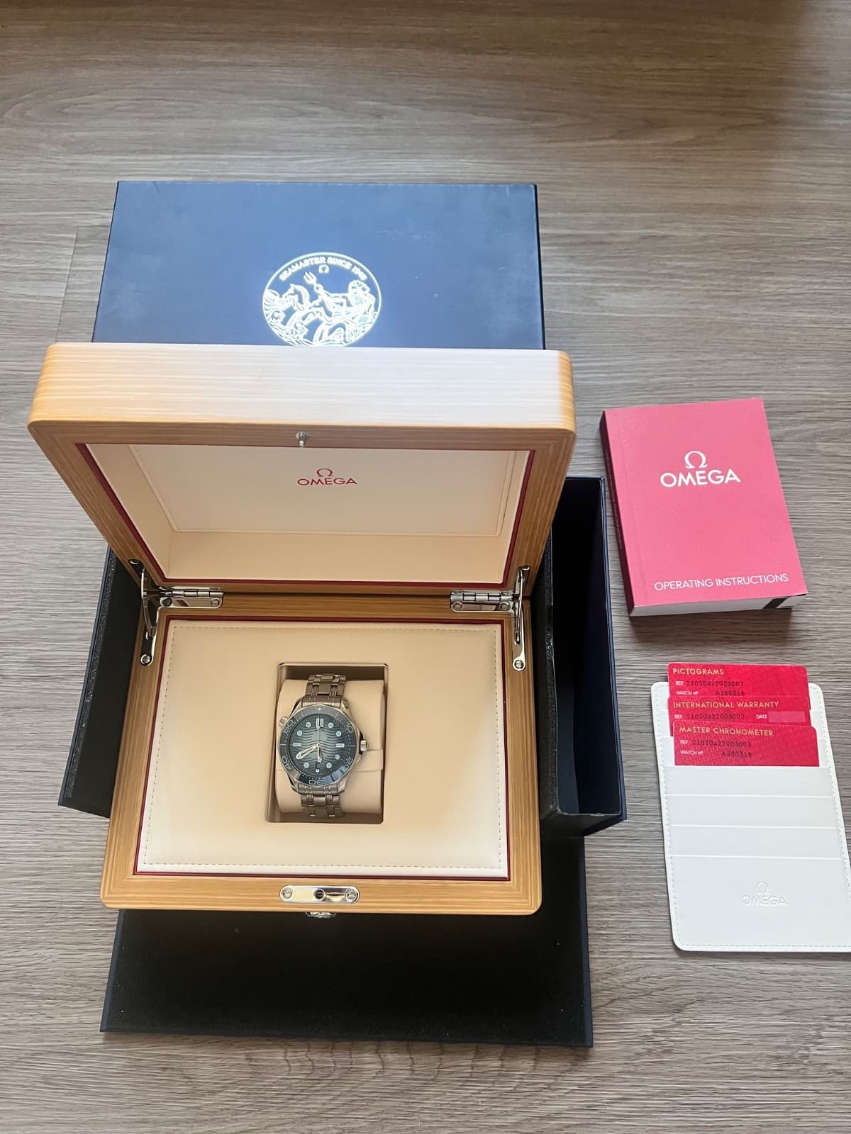 Omega Seamaster Diver 300M Automatic Men's Watch 210.30.42.20.03.003 Summer Blue