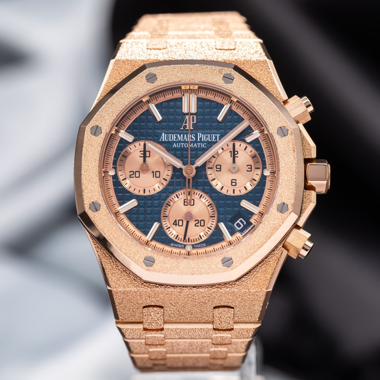Audemars Piguet FROSTED 18k RG Blue Dial  Royal Oak 41mm 26239OR.GG.1224OR.01
