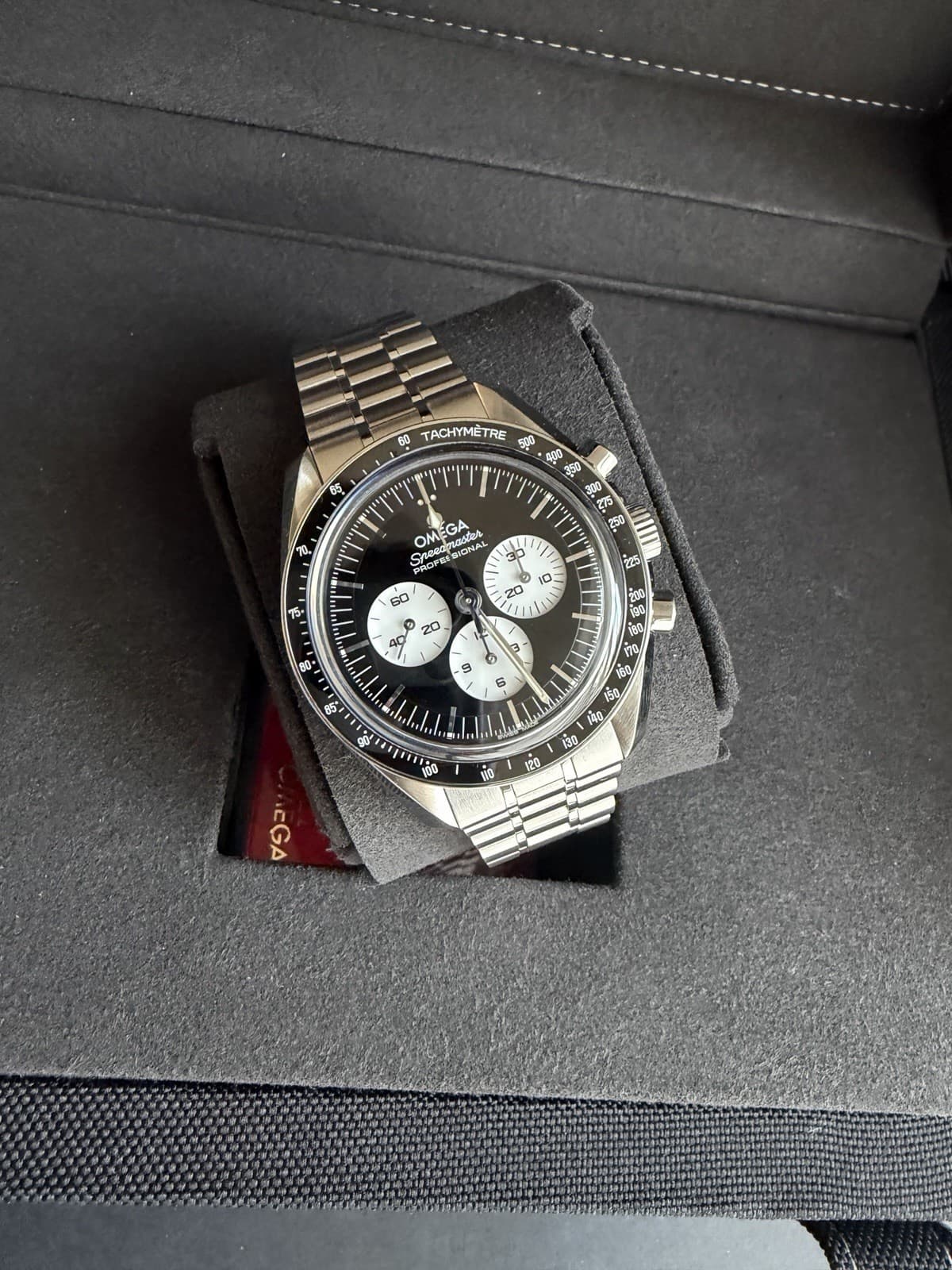 OMEGA Speedmaster Professional 2026 Ref. 310.30.42.50.01.004